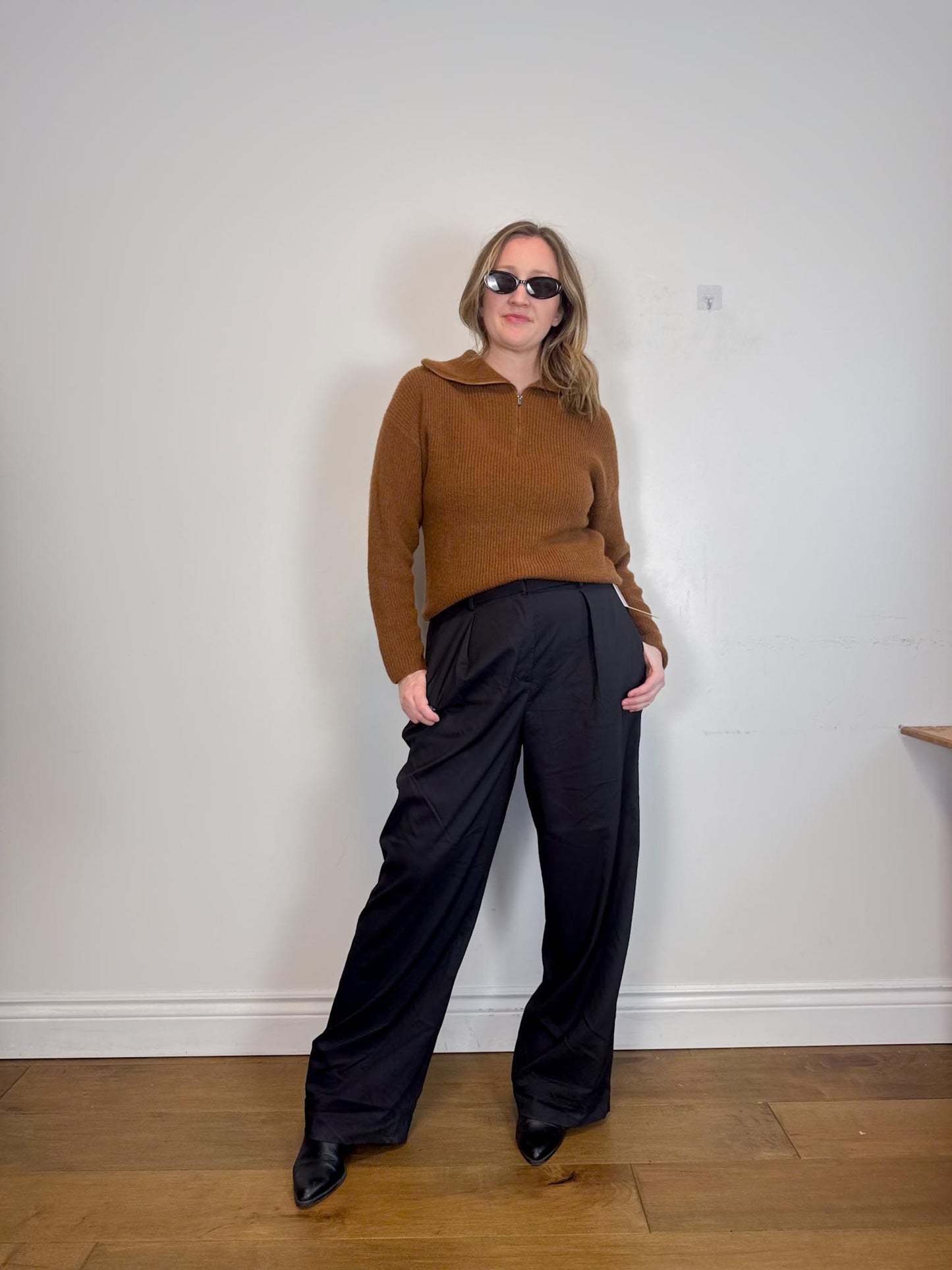 Lululemon "Pleat Front High Rise Trousers in Black" NWT (Size 14)