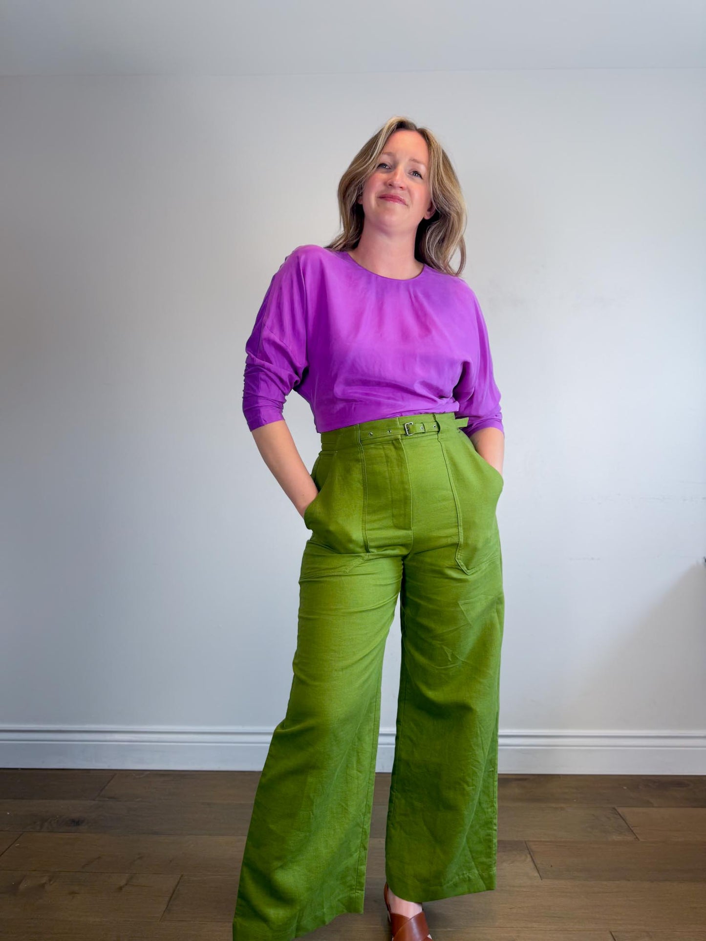 JIGSAW "Silk Front Ruched Waist Top in Purple" (Size L)