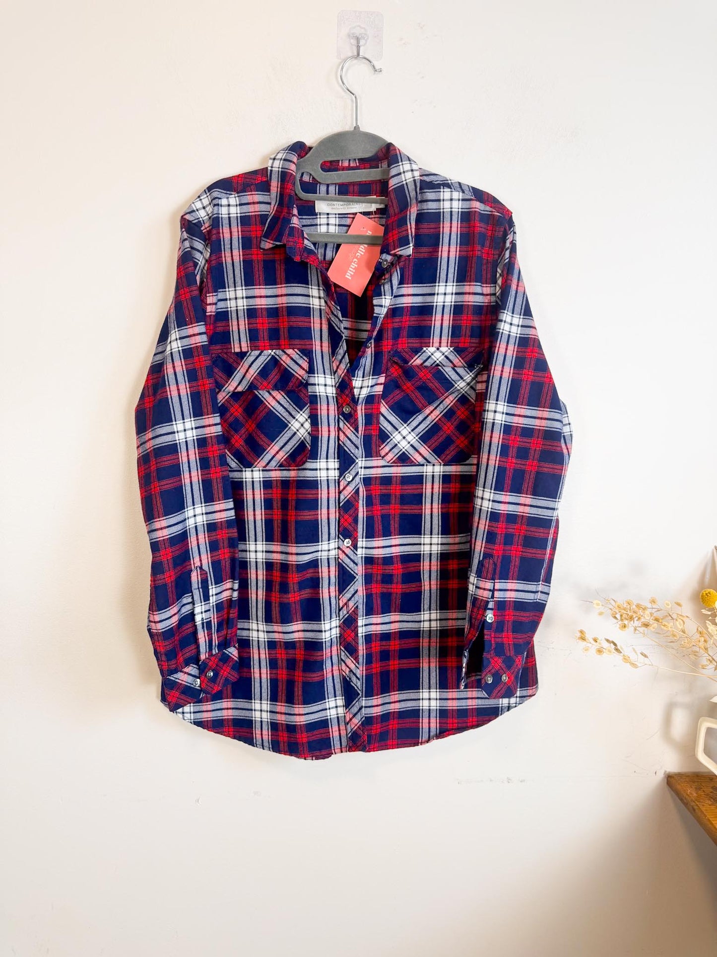 Contemporaine Simons Plaid Button Down in Navy/Red (Size XL)