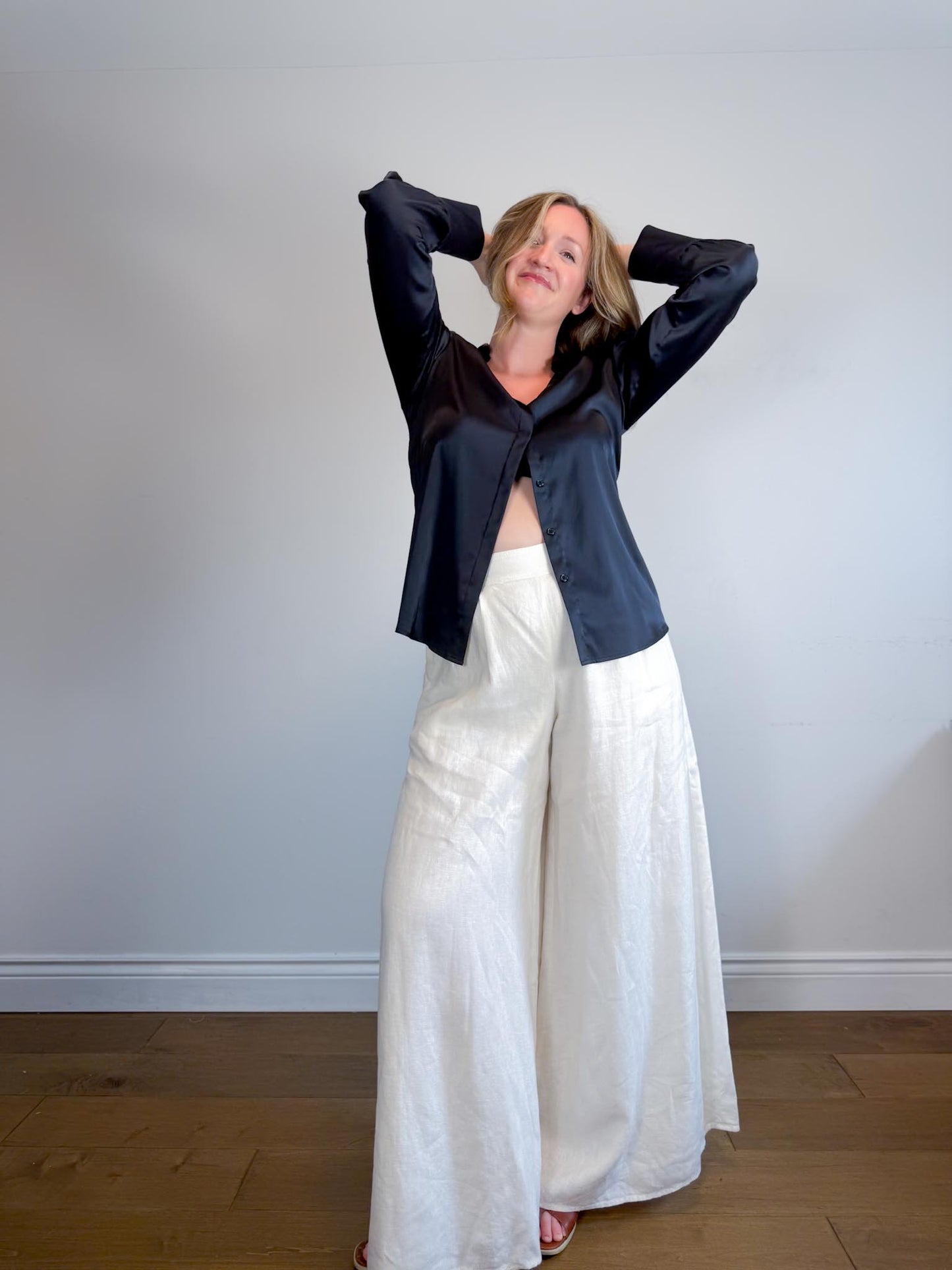 Banana Republic High Rise Wide Leg Linen Pants in White (Size 8)