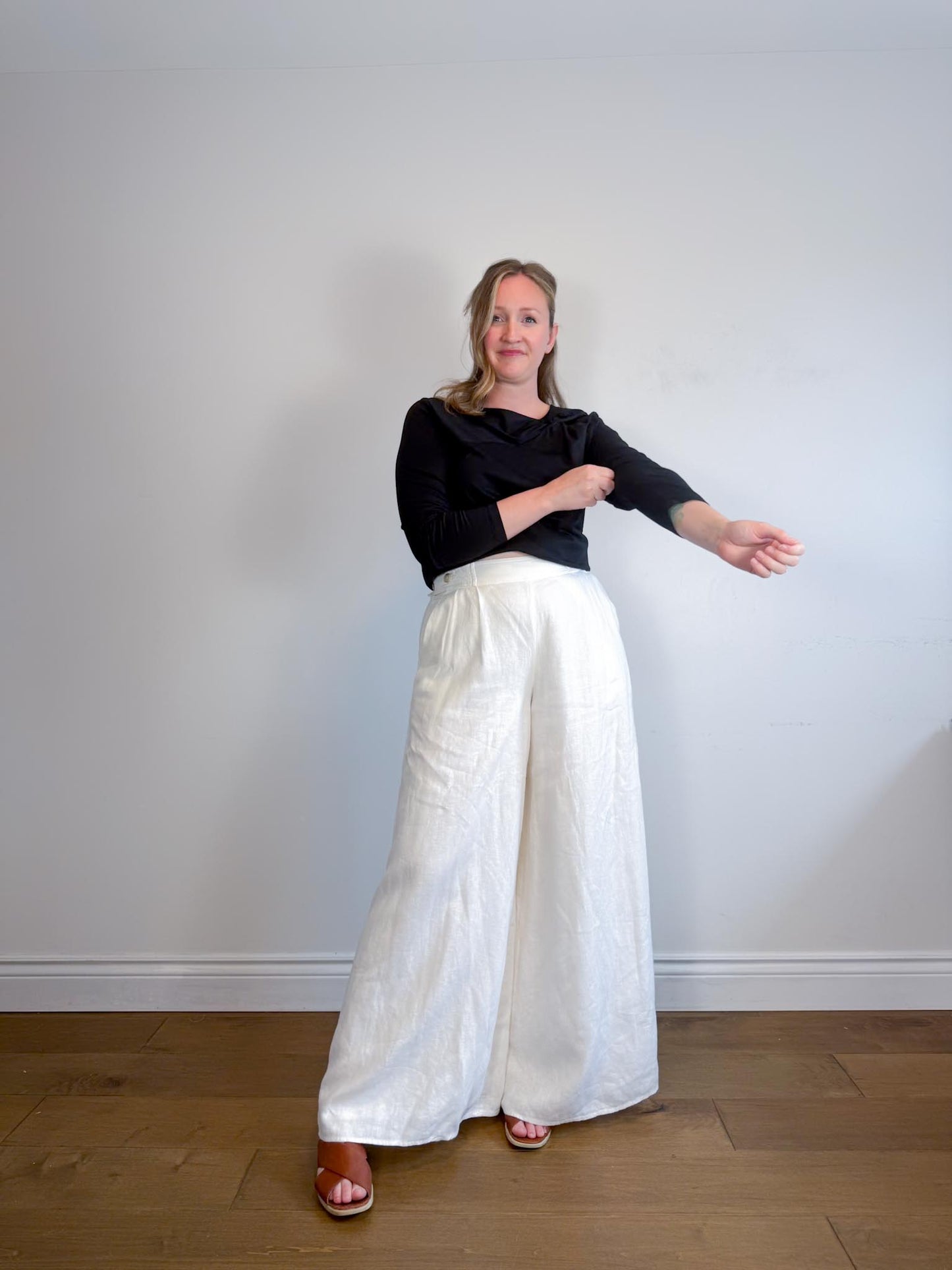 Banana Republic High Rise Wide Leg Linen Pants in White (Size 8)
