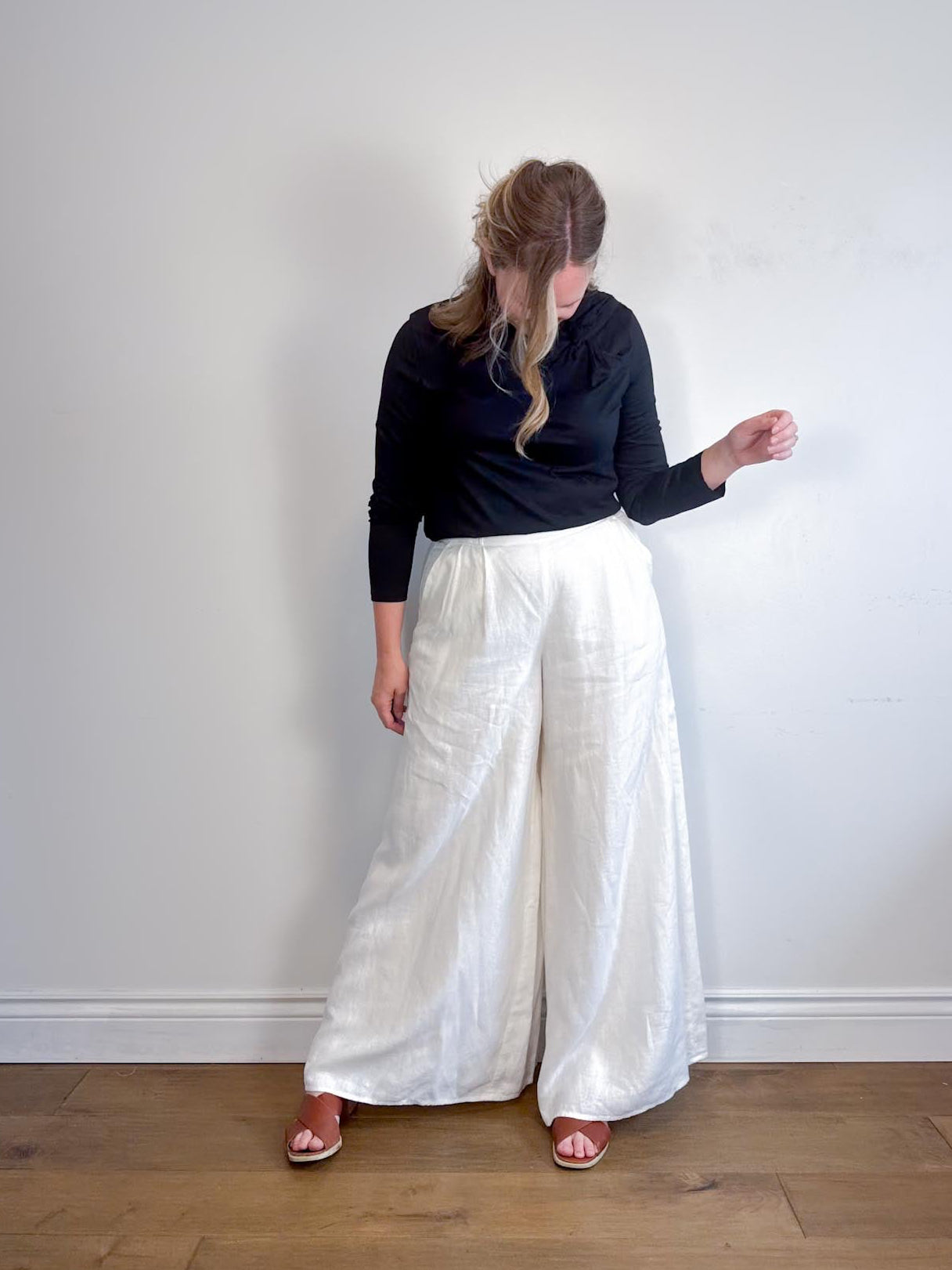 Banana Republic High Rise Wide Leg Linen Pants in White (Size 8)