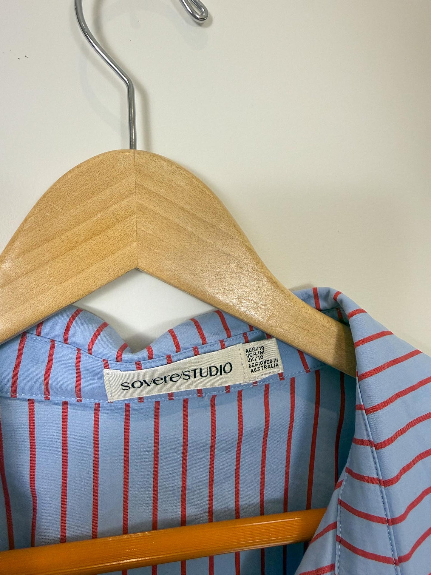 SOVERE Studio "Taven Shirt in Cornflower Stripe" (Size M/L)
