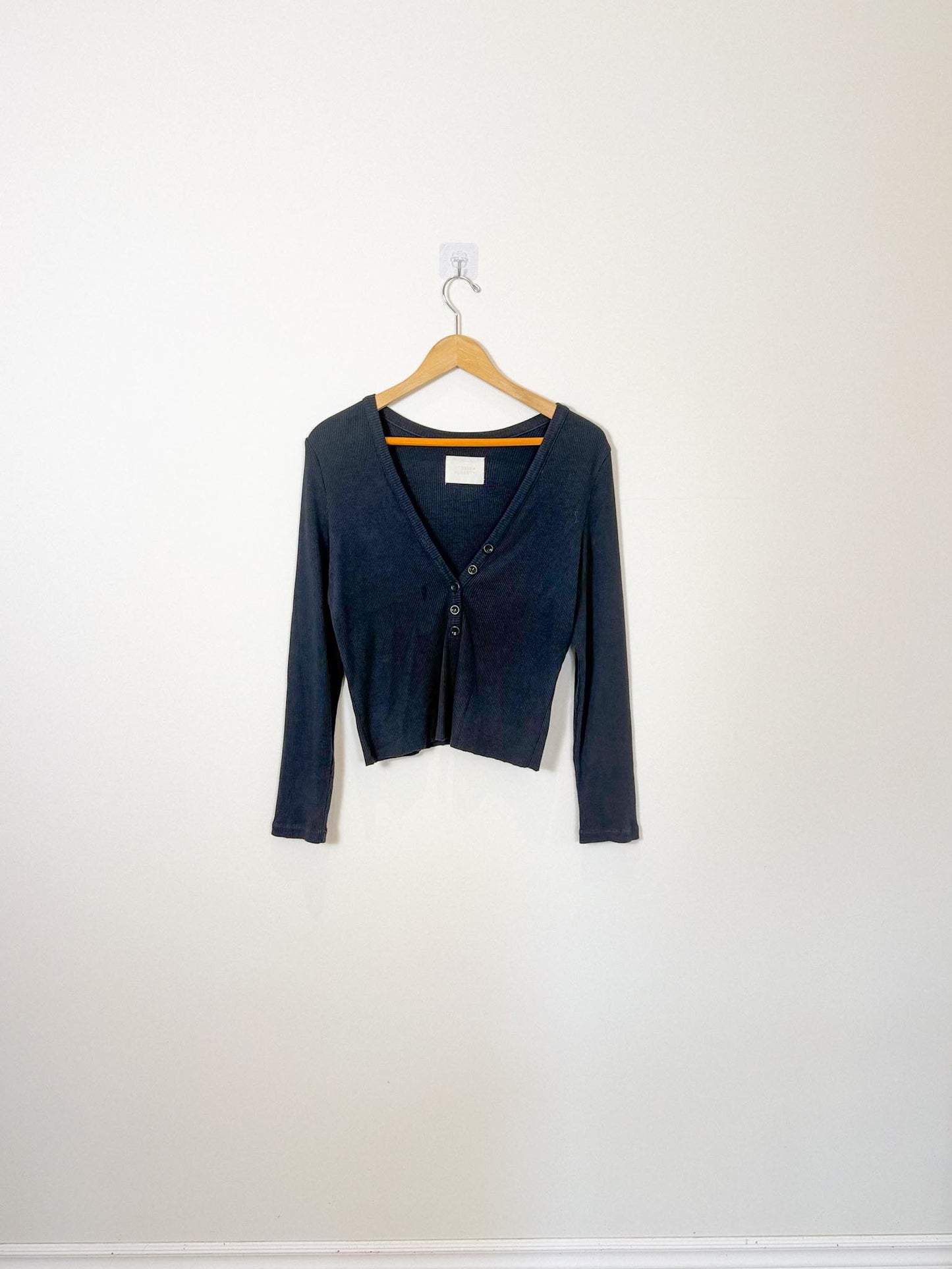 Citizens of Humanity "Aideen Ribbed Henley Top in Charcoal" (Size L)