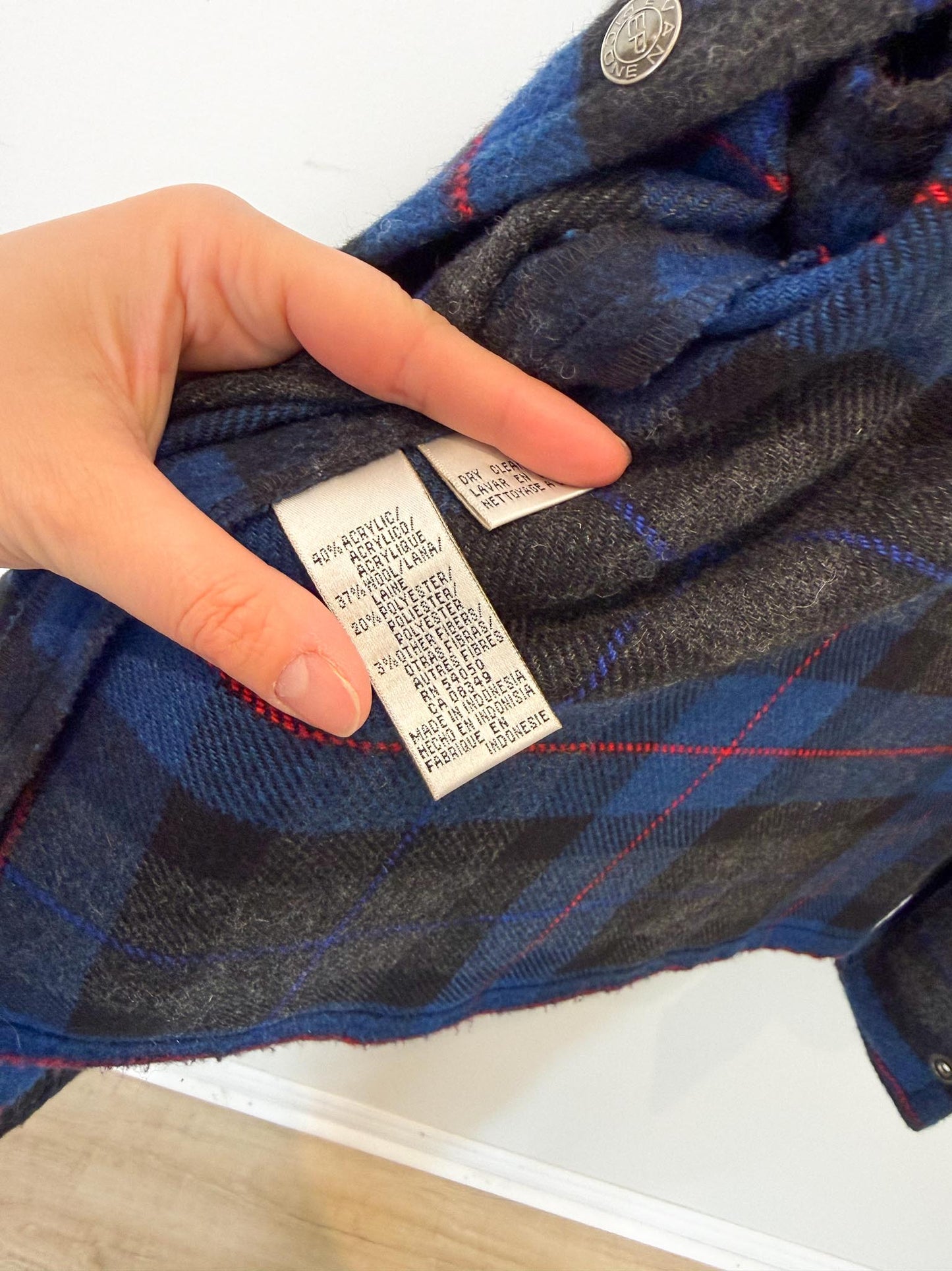 Vintage Plaid Wool Cropped Shacket in Blue/Grey (Size M)