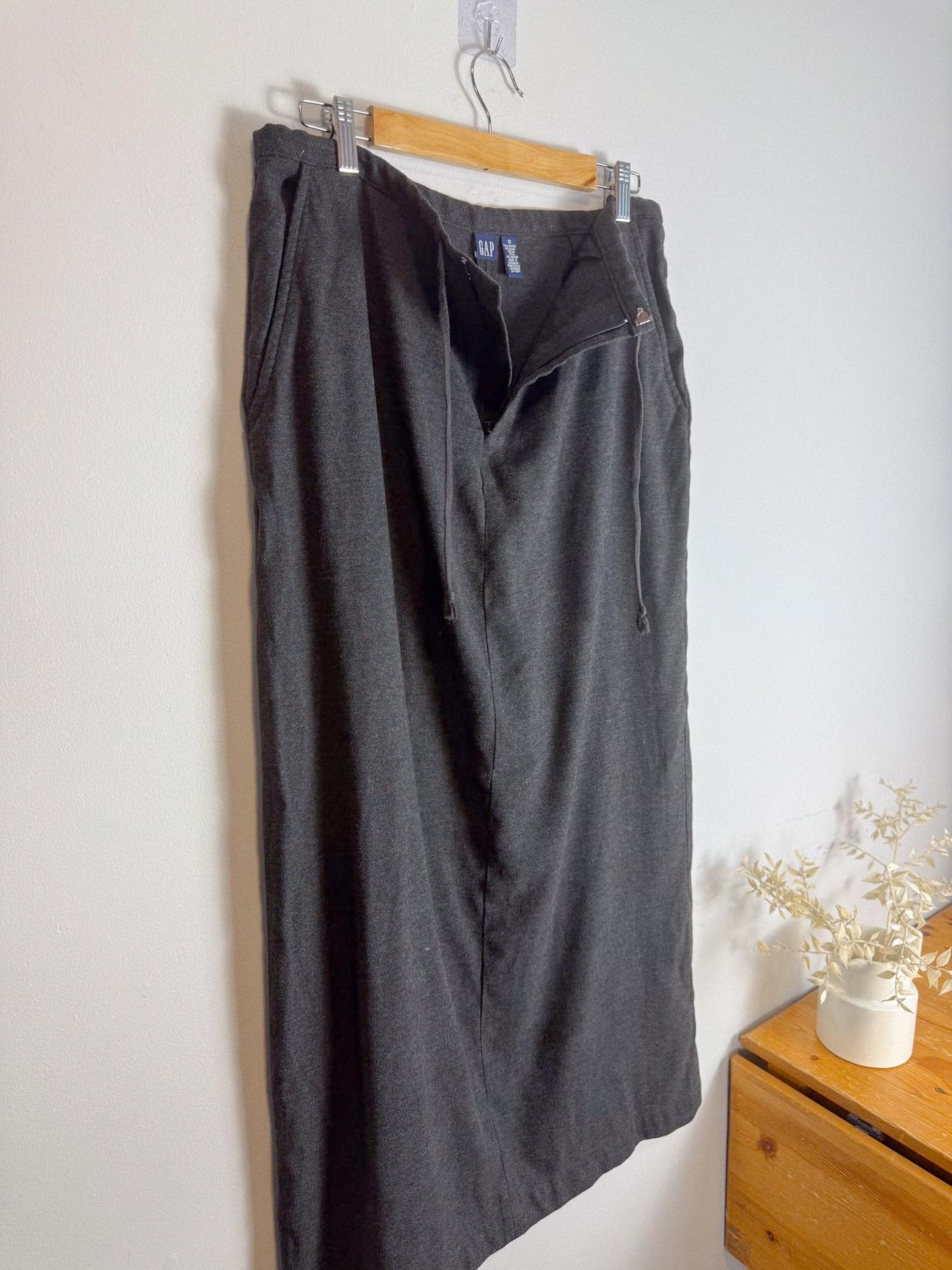 Vintage Gap Maxi Skirt in Dark Grey (Size L)