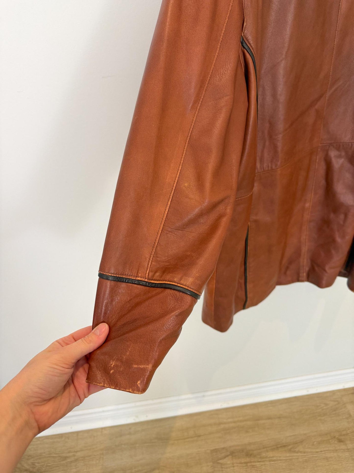 Vintage Bertanni Leather Jacket in Brown (Size L)