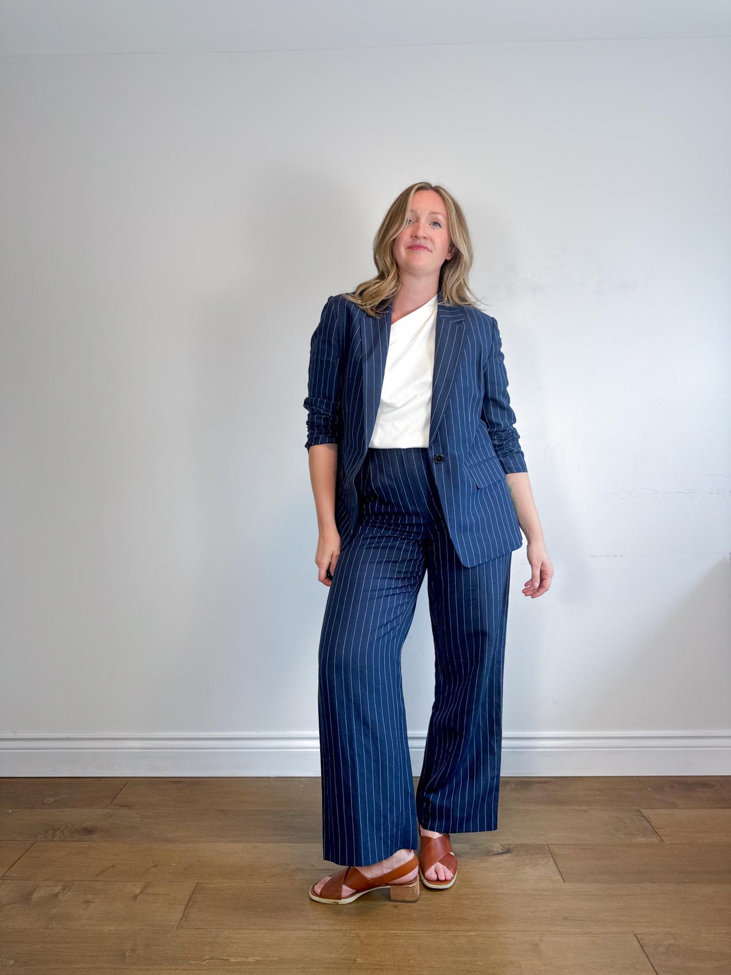 Club Monaco Pinstriped Linen Blazer in Navy/White (Size L)