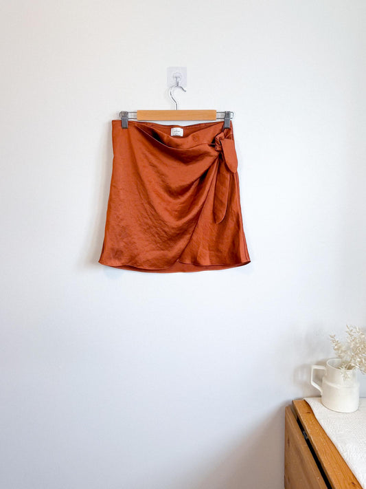 Wilfred "Saturn Satin Mini Skirt in Brown" (Size M)