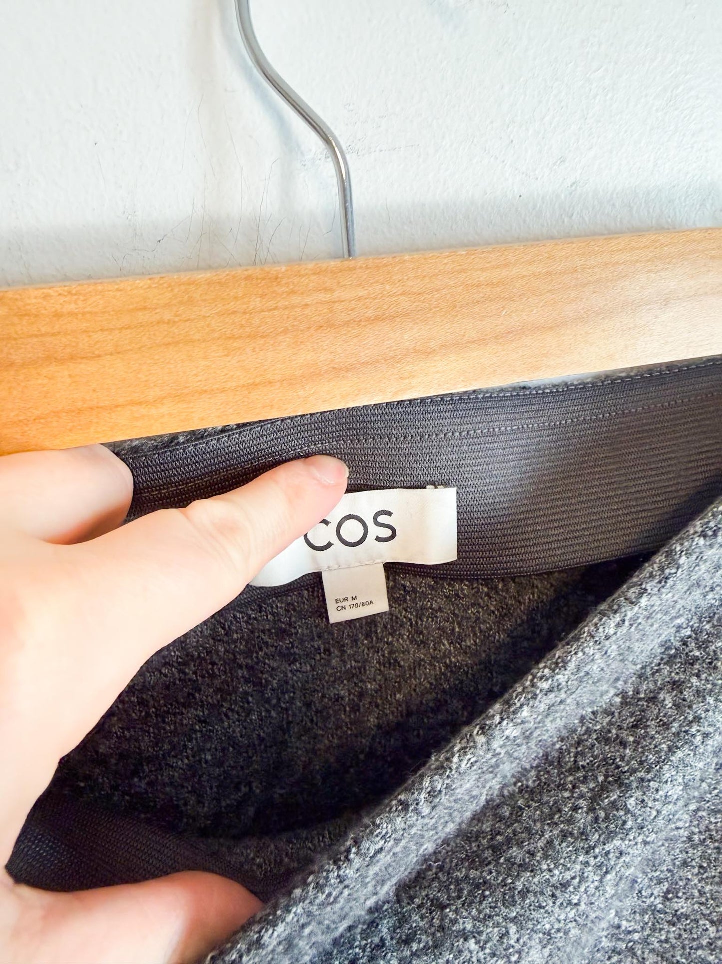 COS "Flared Merino Wool Midi Skirt" (Size M/L)