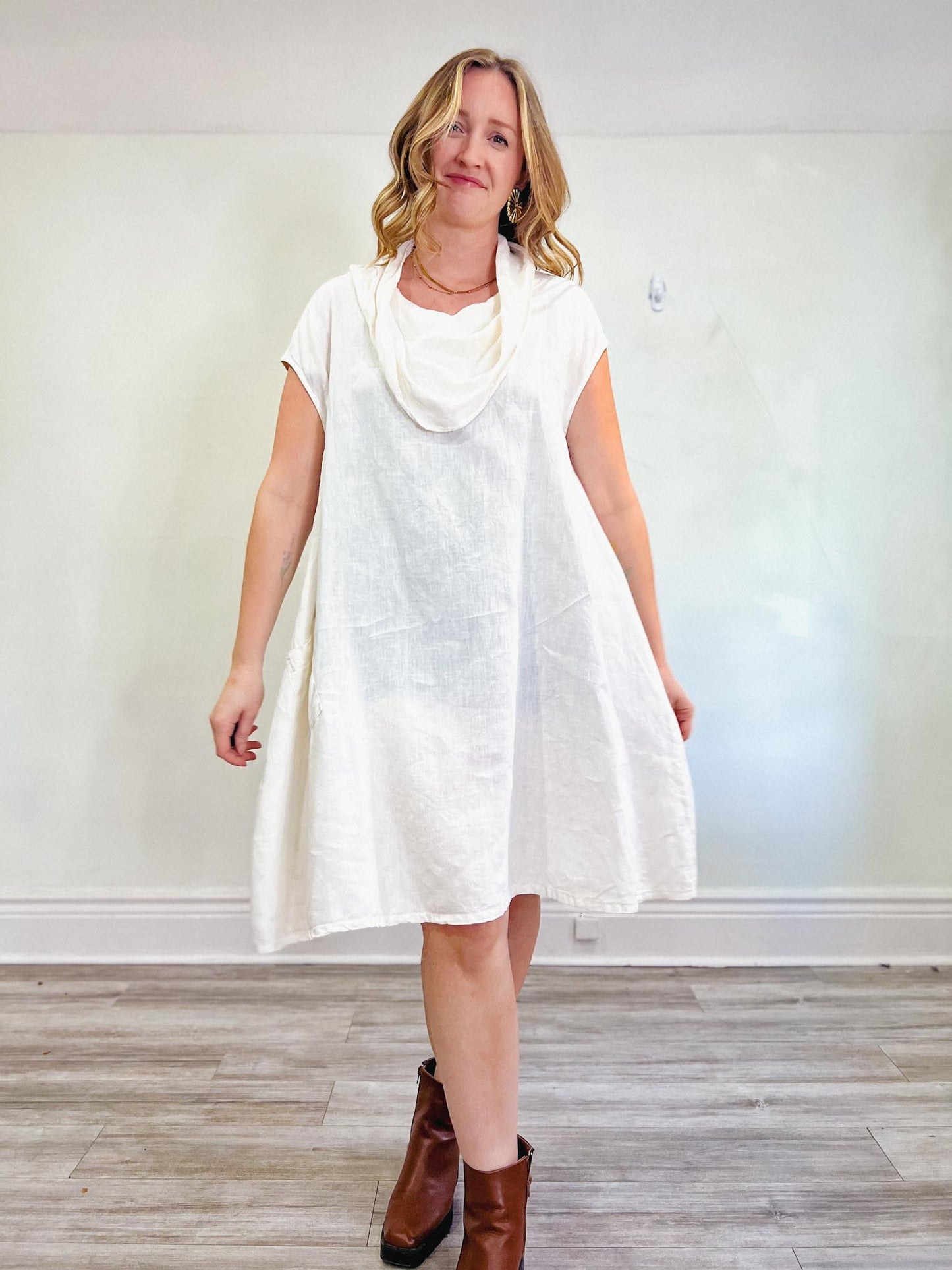 Bryn Walker "Henrietta Dress in White Light Linen" (Size XL)