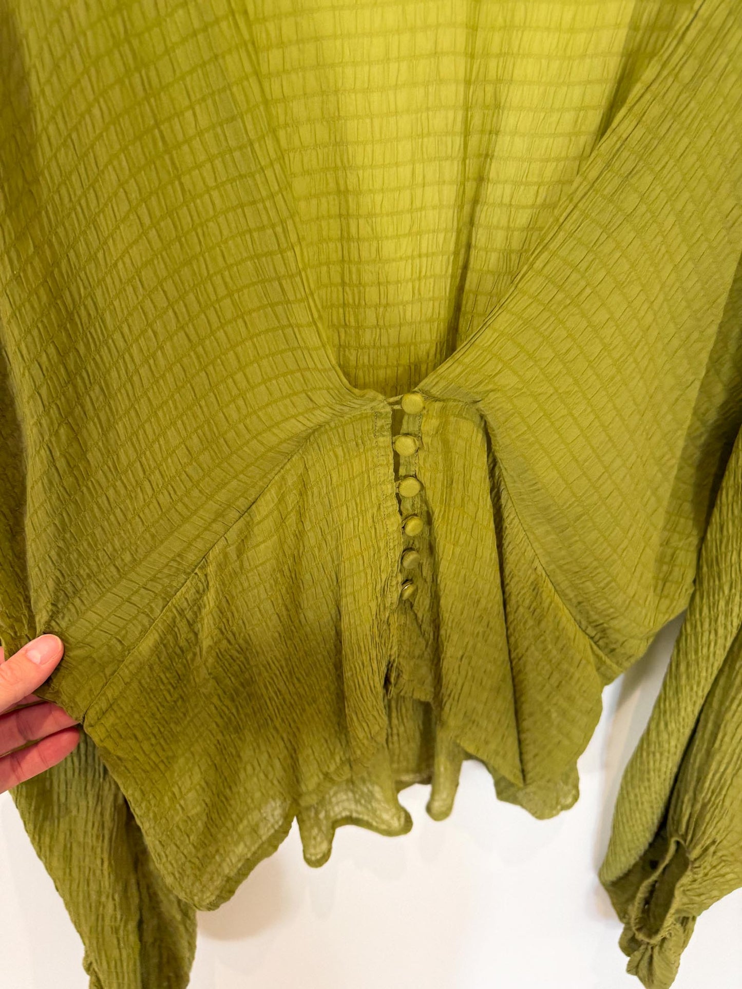 Savannah Morrow The Label "Vea Blouse in Green" (Size S/M)
