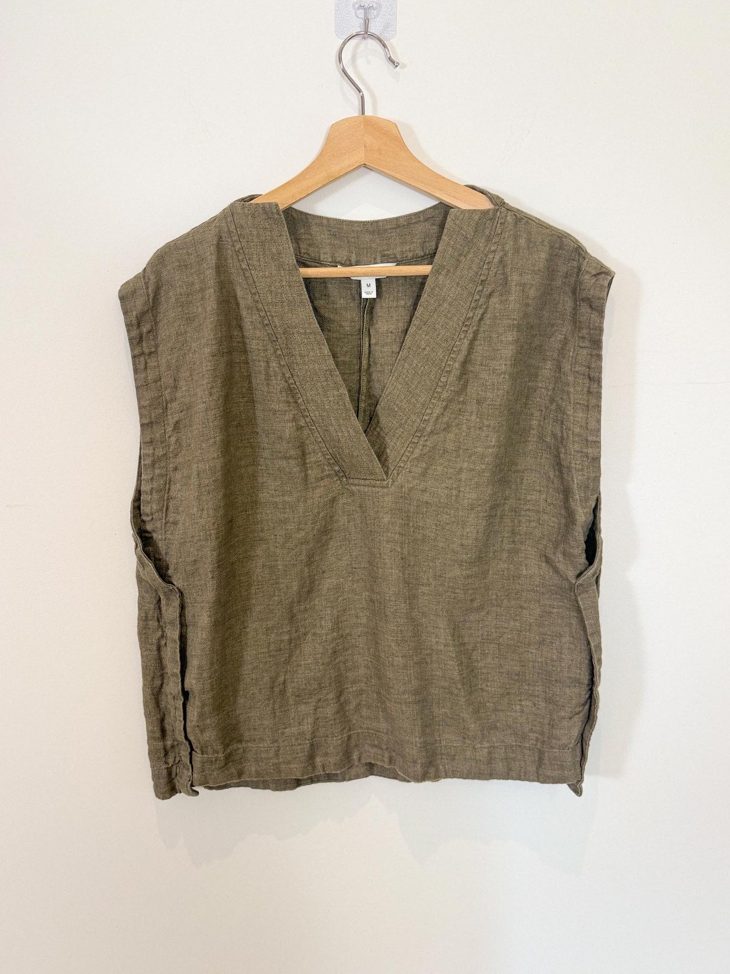 Banana Republic Linen Top in Dark Green (Size M)
