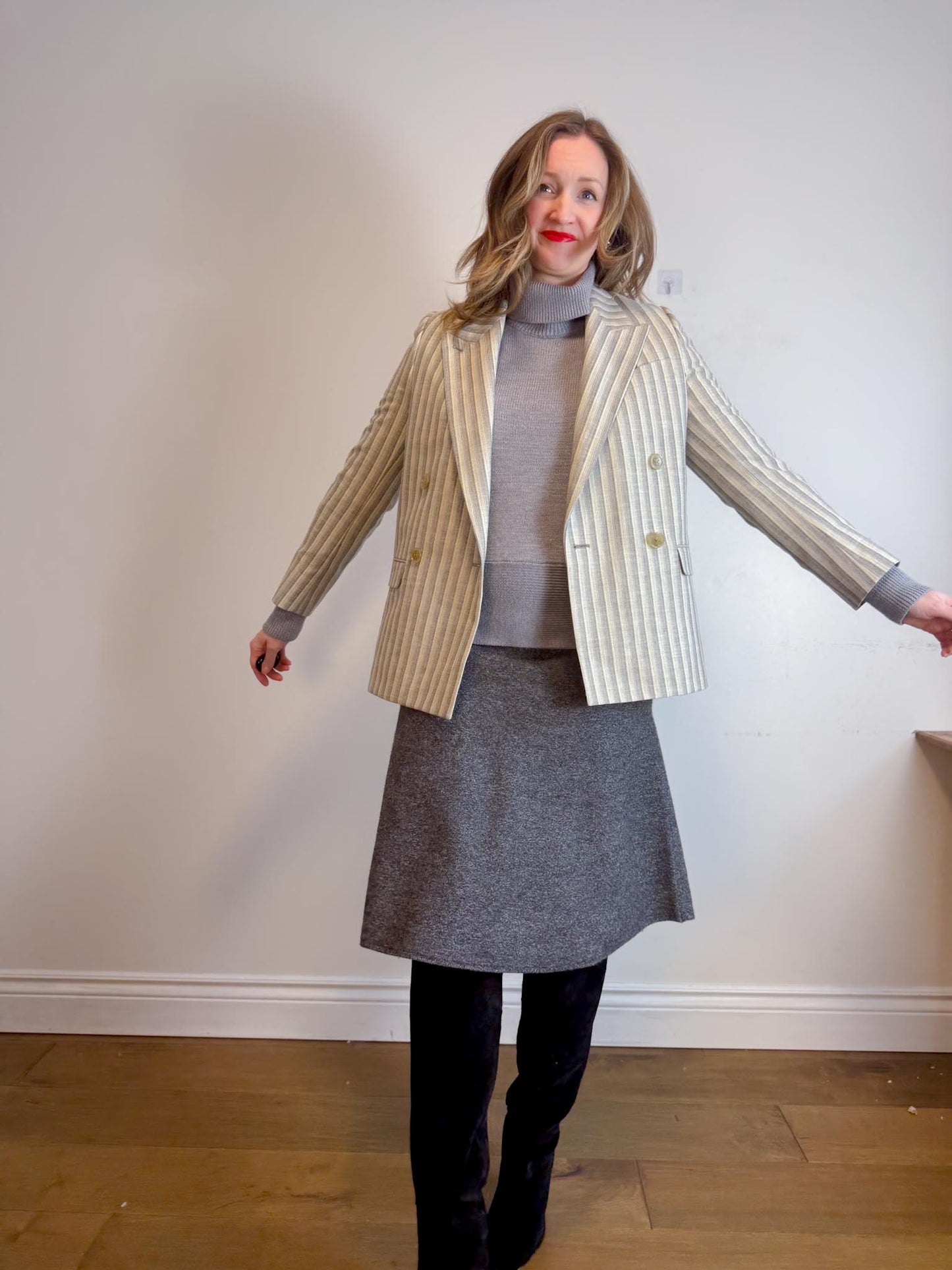 COS "Flared Merino Wool Midi Skirt" (Size M/L)