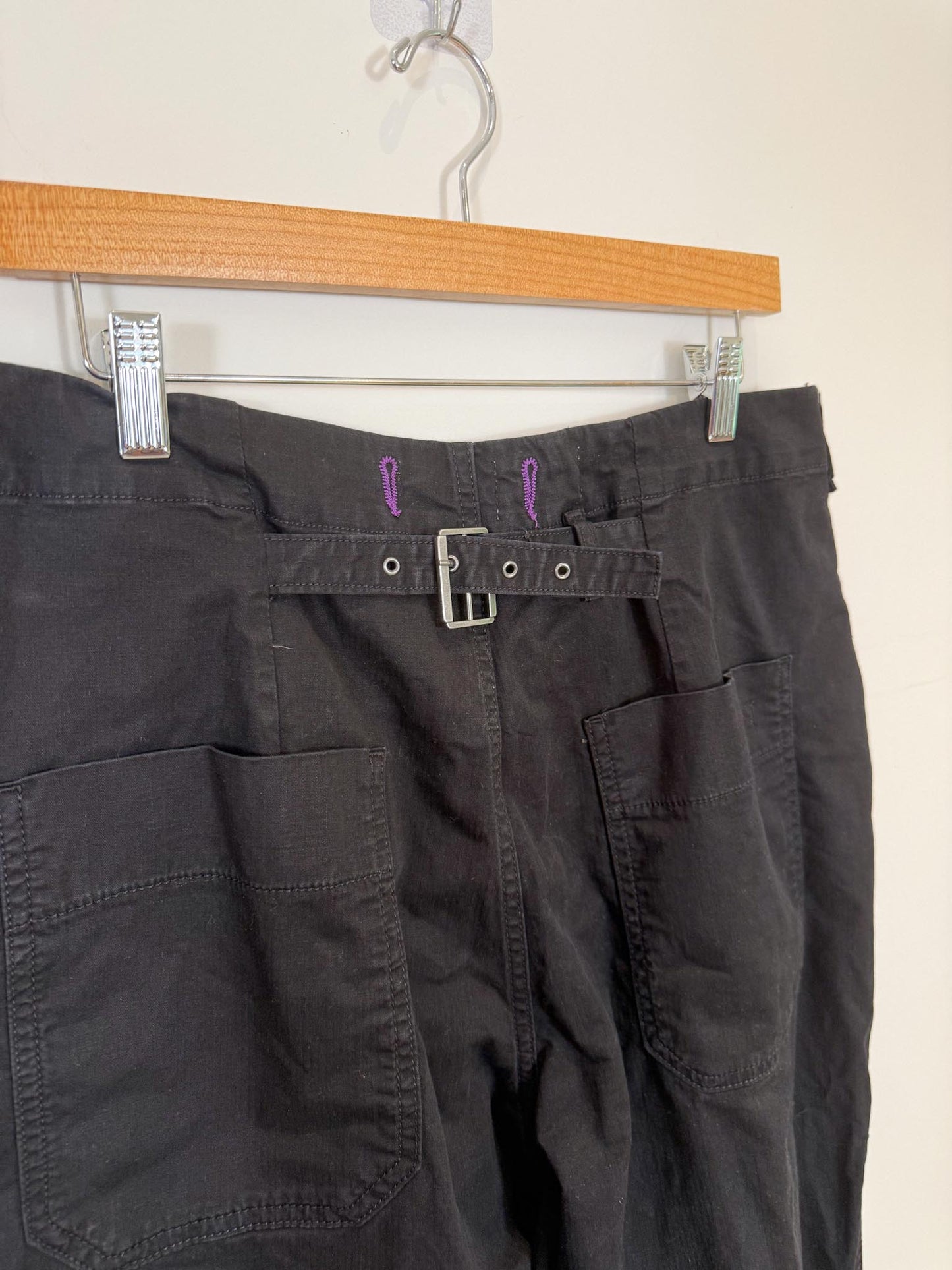 Anthropologie Pilcro "The Arin Mid-Rise Button-Front Barrel Pants in Black" (Size 31)