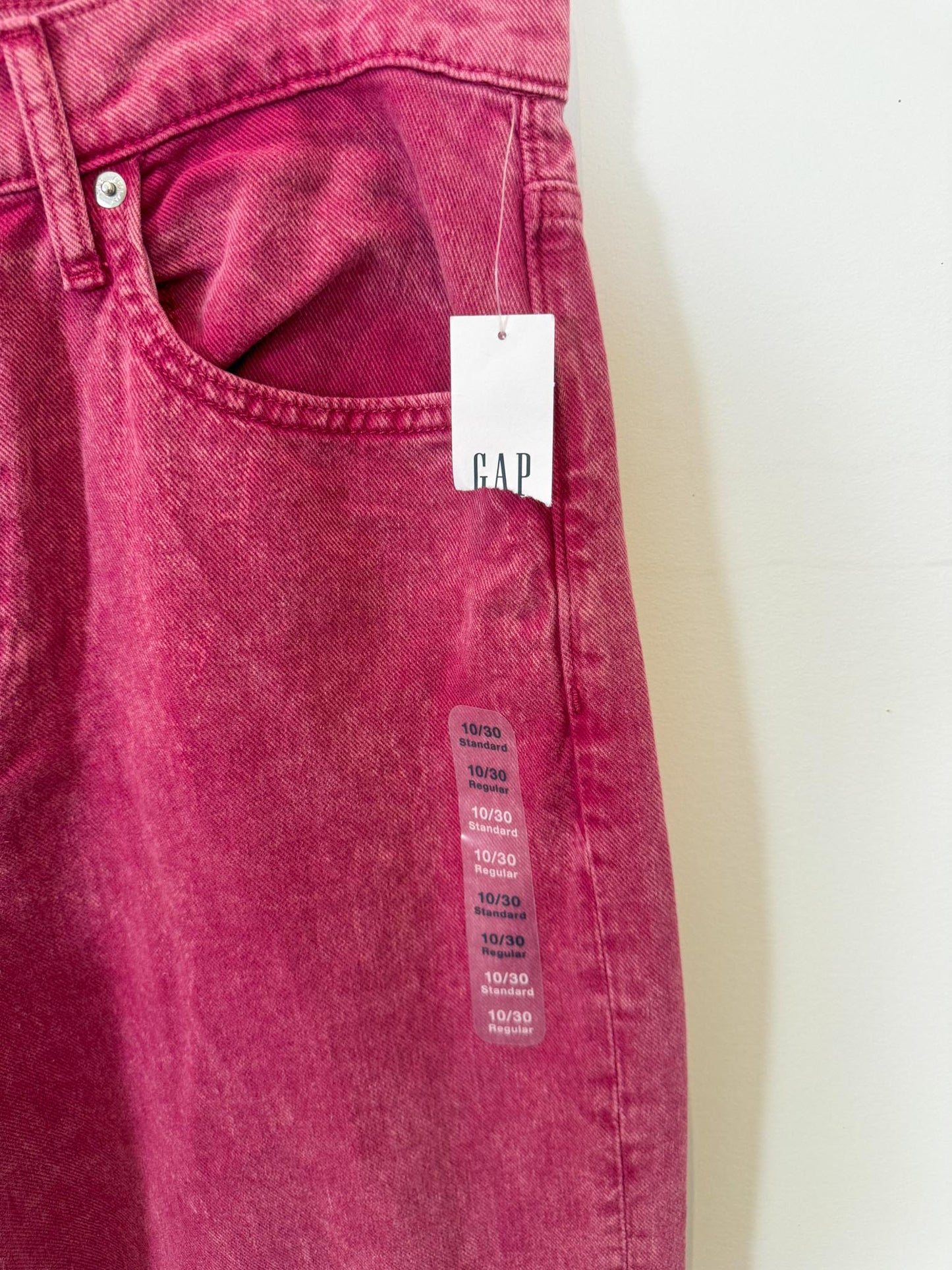 Gap "High Rise Wide Leg Jeans" NWT (Size 30)