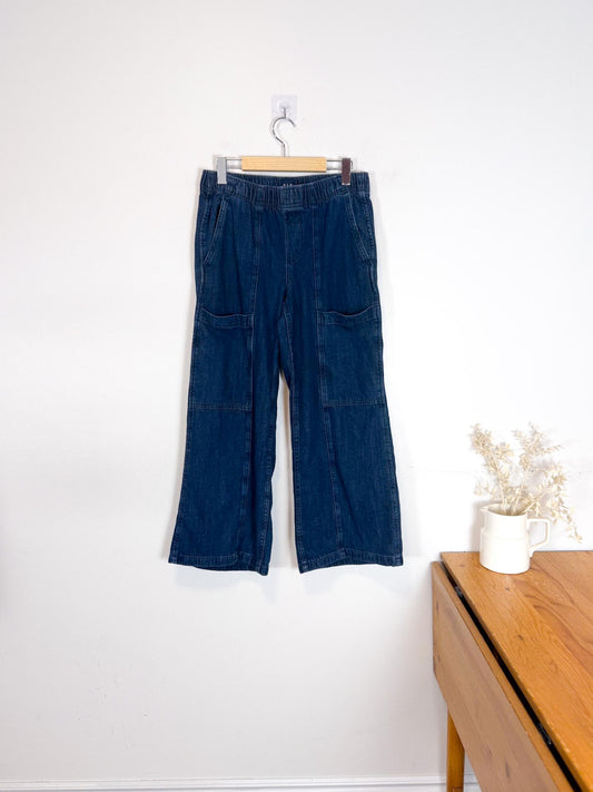 Gap Pull On Wide Leg Jeans in Dark Wash (Size S/M)