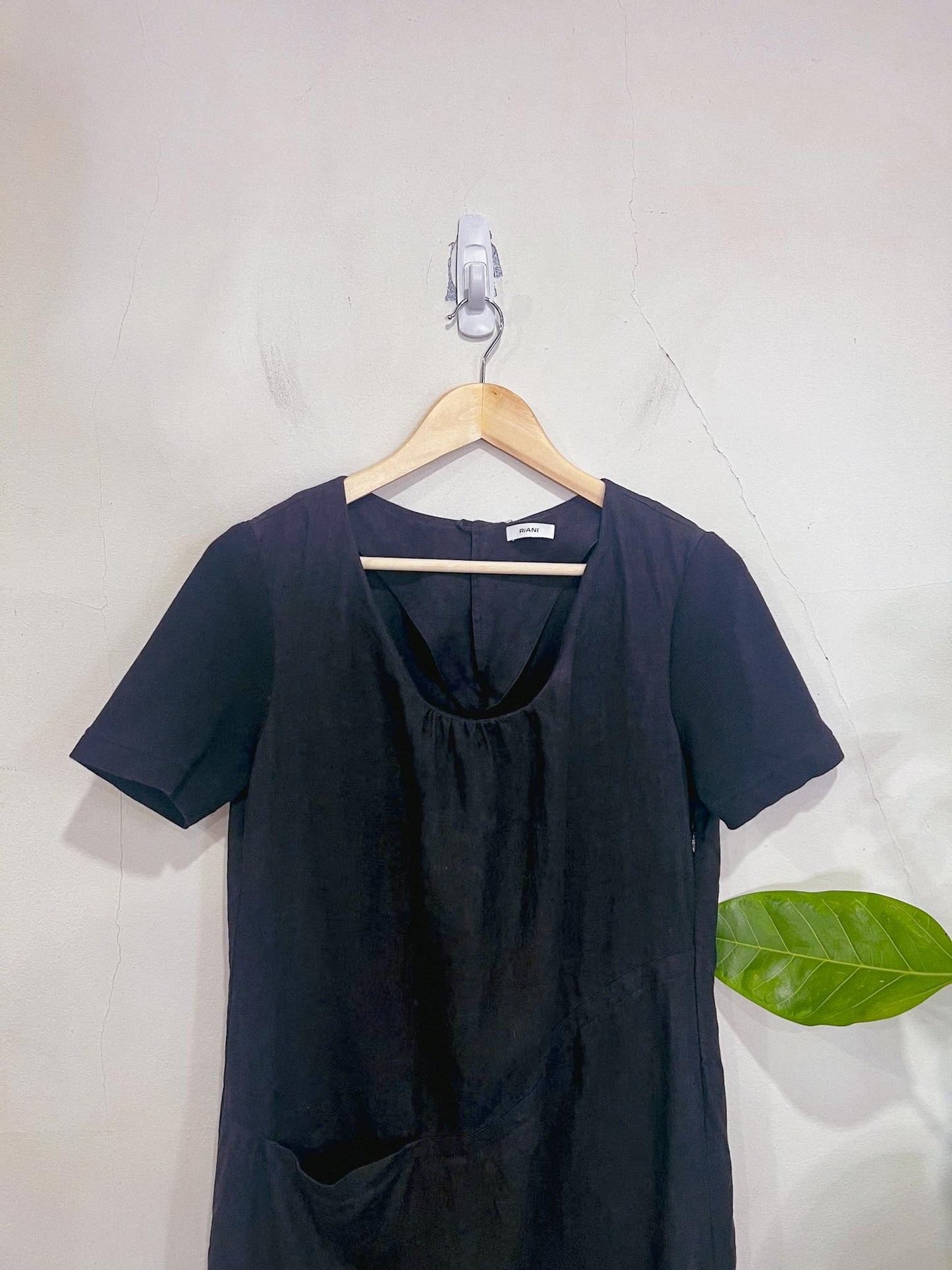 RIANI Black Linen Dress (Size 8)