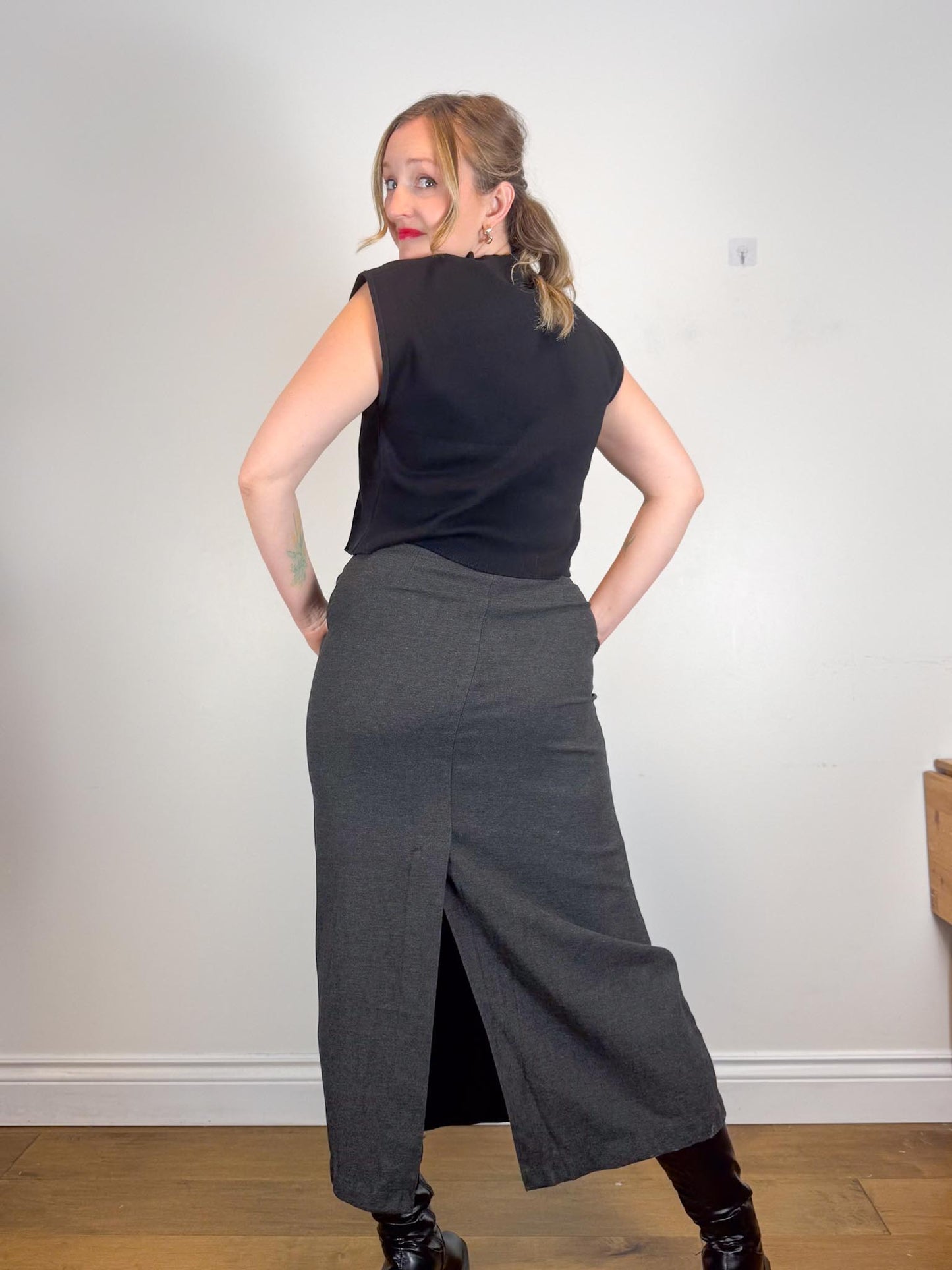 Vintage Gap Maxi Skirt in Dark Grey (Size L)
