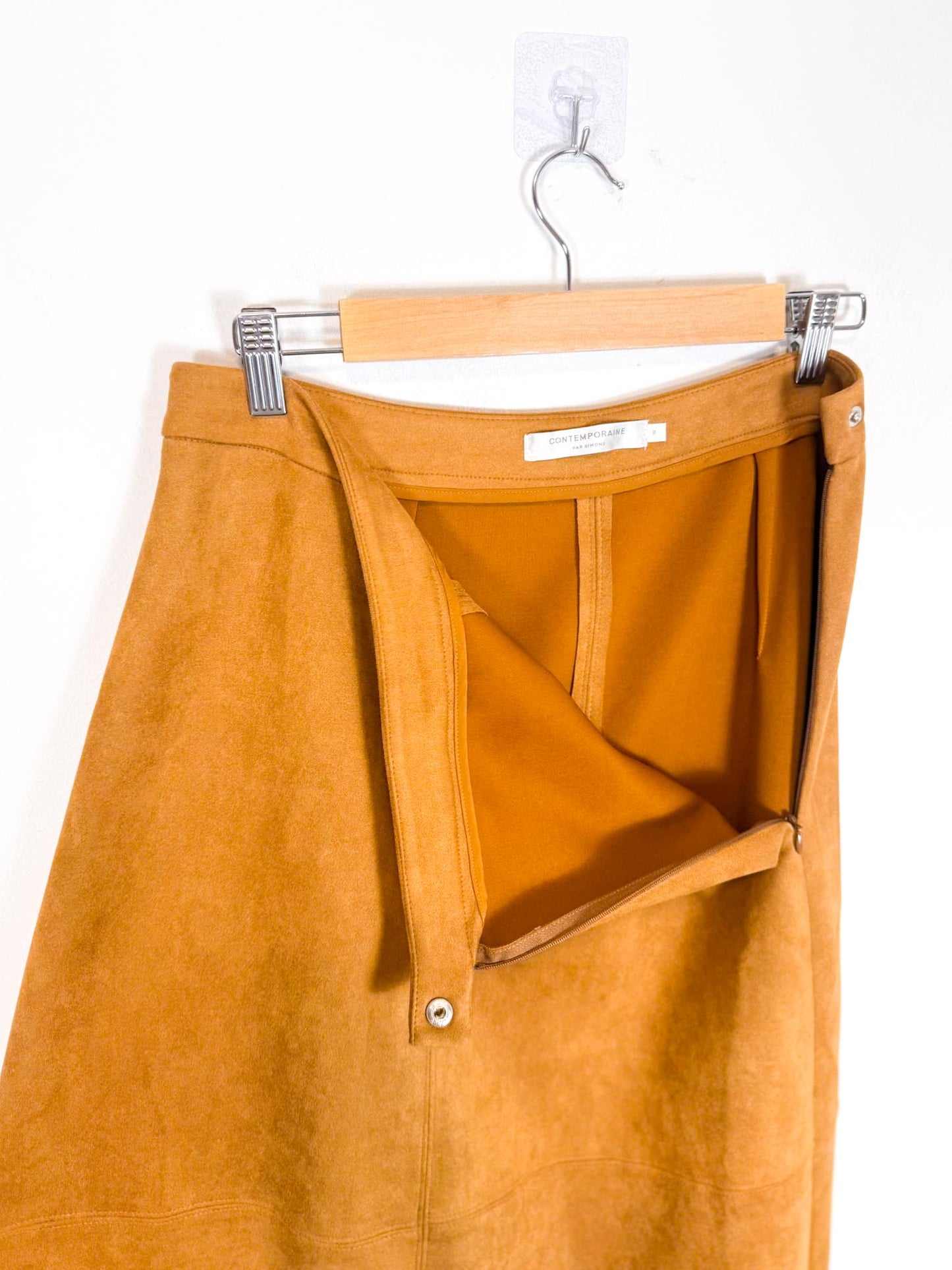 Contemporaine Simons Faux Suede Midi Skirt in Tan (Size M/L)