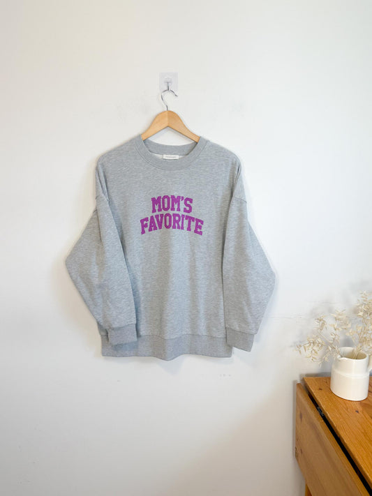 Favourite Daughter "Mom's Favourite Crewneck in Grey" (Size M)