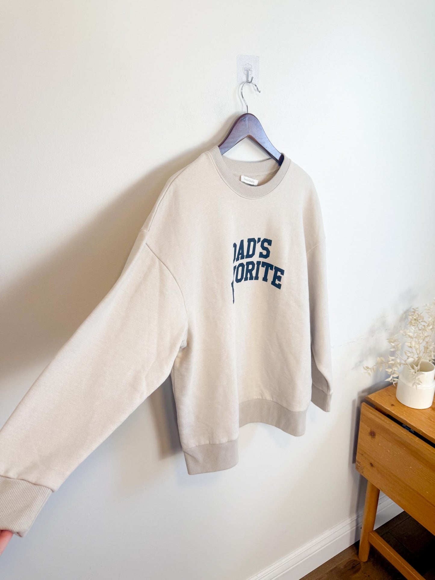 Favourite Daughter "Dad's Favourite Crewneck in Heather Oatmeal" (Size S/M)
