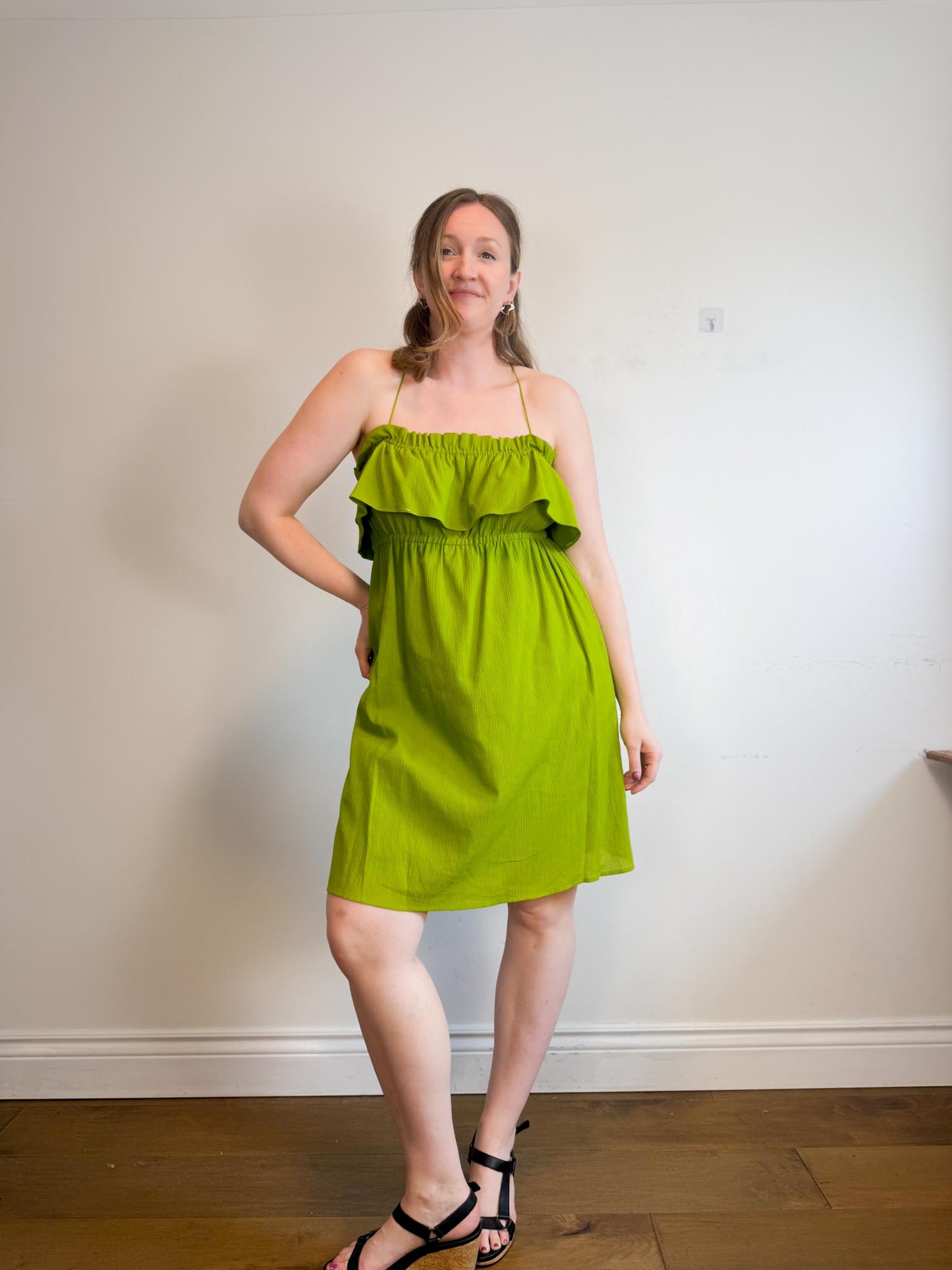 Banana Republic Spaghetti Strap Ruffled Dress in Green (Size L)