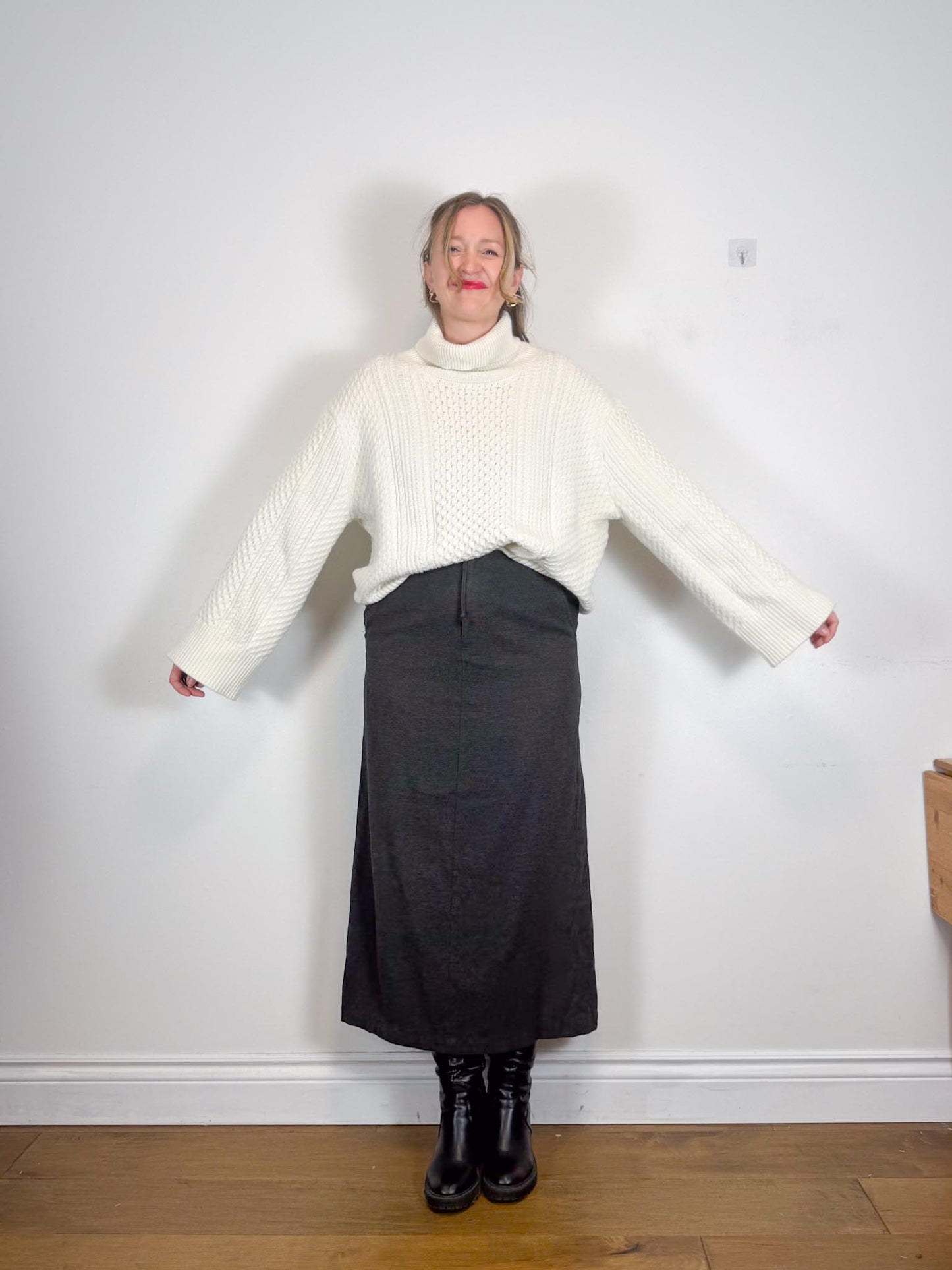 Vintage Gap Maxi Skirt in Dark Grey (Size L)