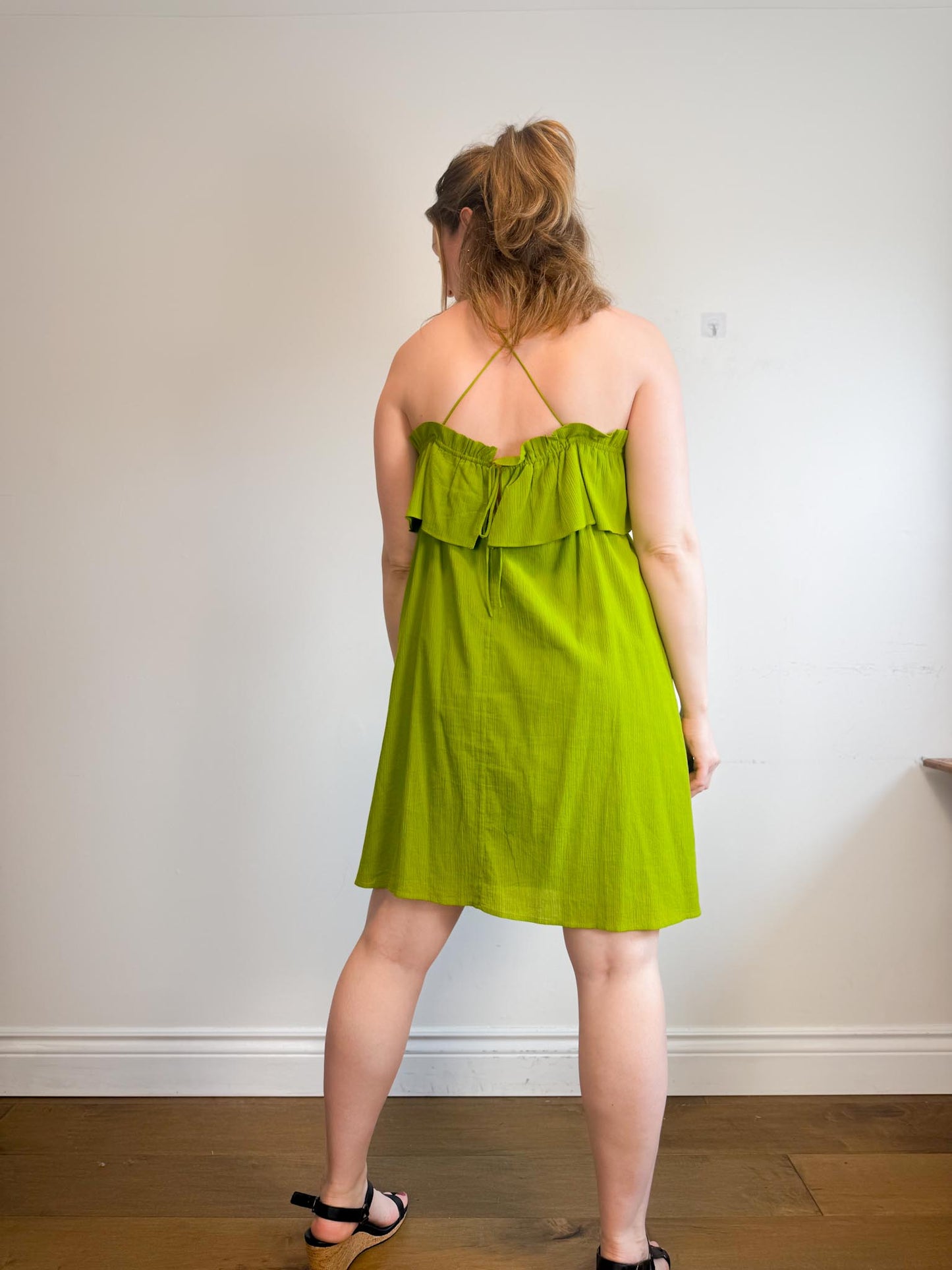 Banana Republic Spaghetti Strap Ruffled Dress in Green (Size L)