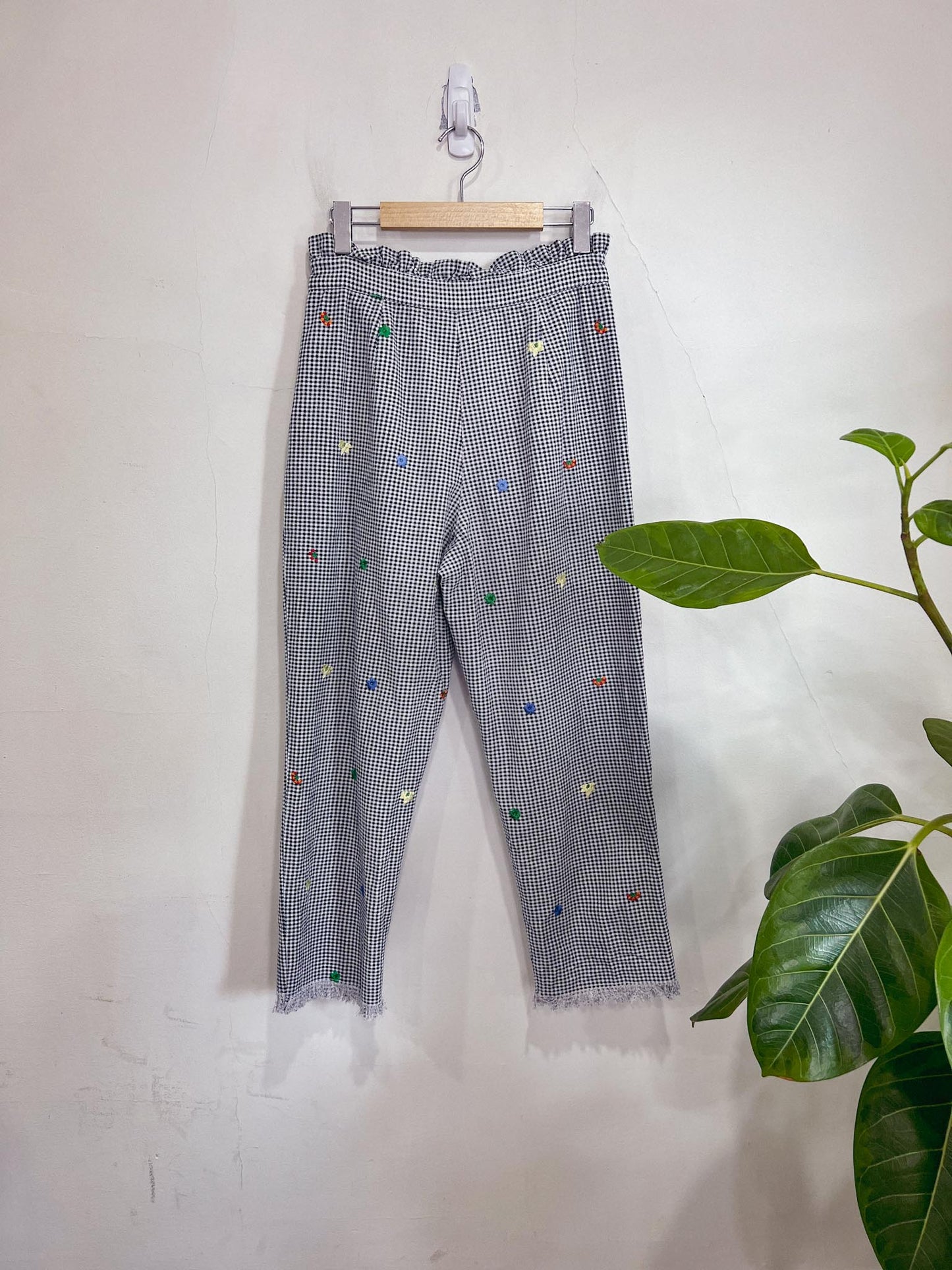 Topshop Navy Gingham Pants with Floral Embroidery (Size 6)