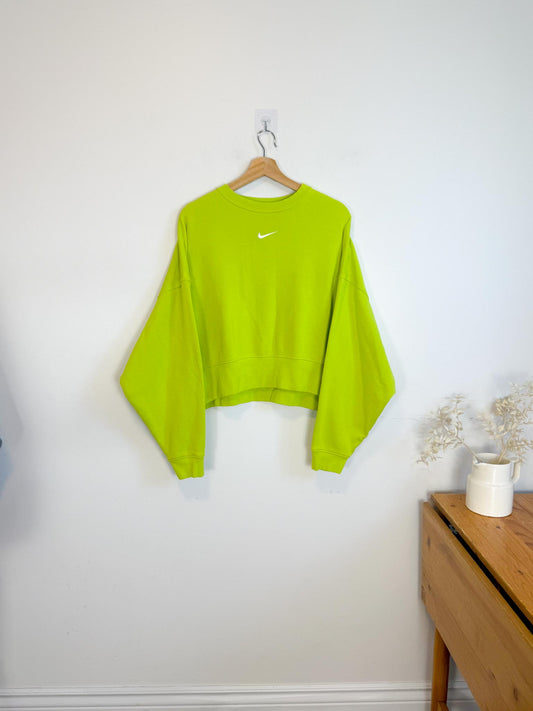 Nike "Essential Crewneck Pullover in Atomic Green" (Size S/M)
