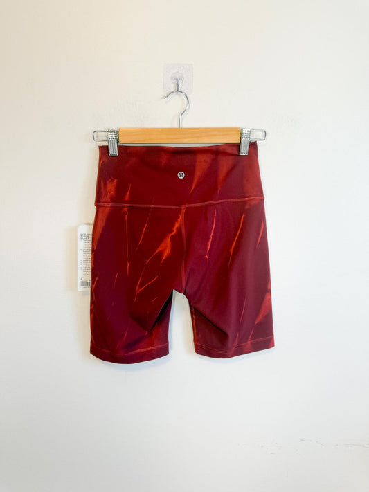 Lululemon "Wunder Train High-Rise Short 8 in Tye Dye" NWT (Size 6)