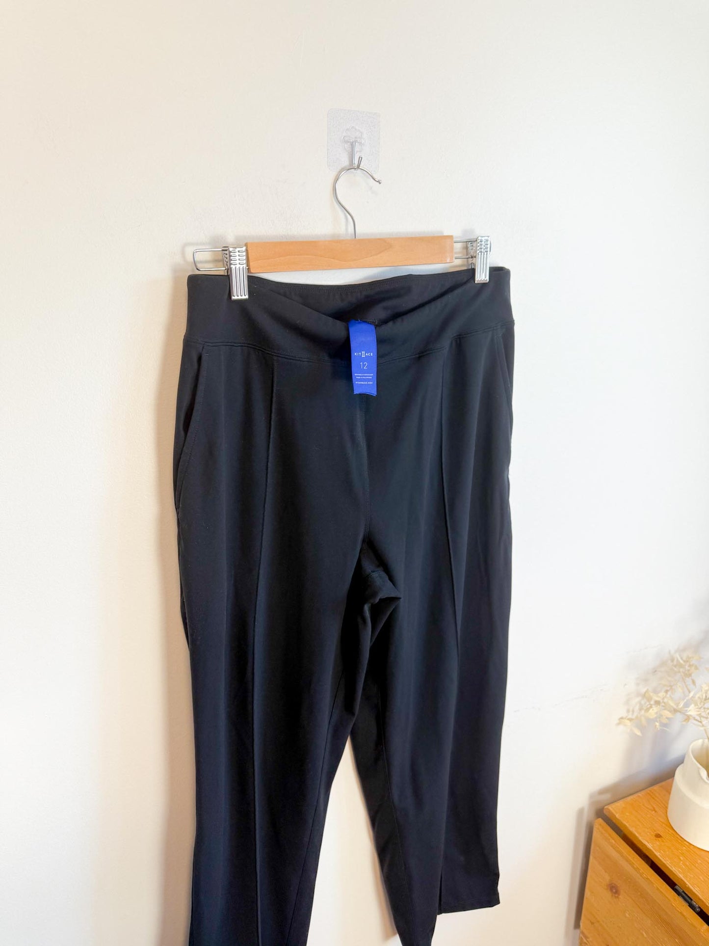 Kit & Ace "Joggers in Black" (Size 12)