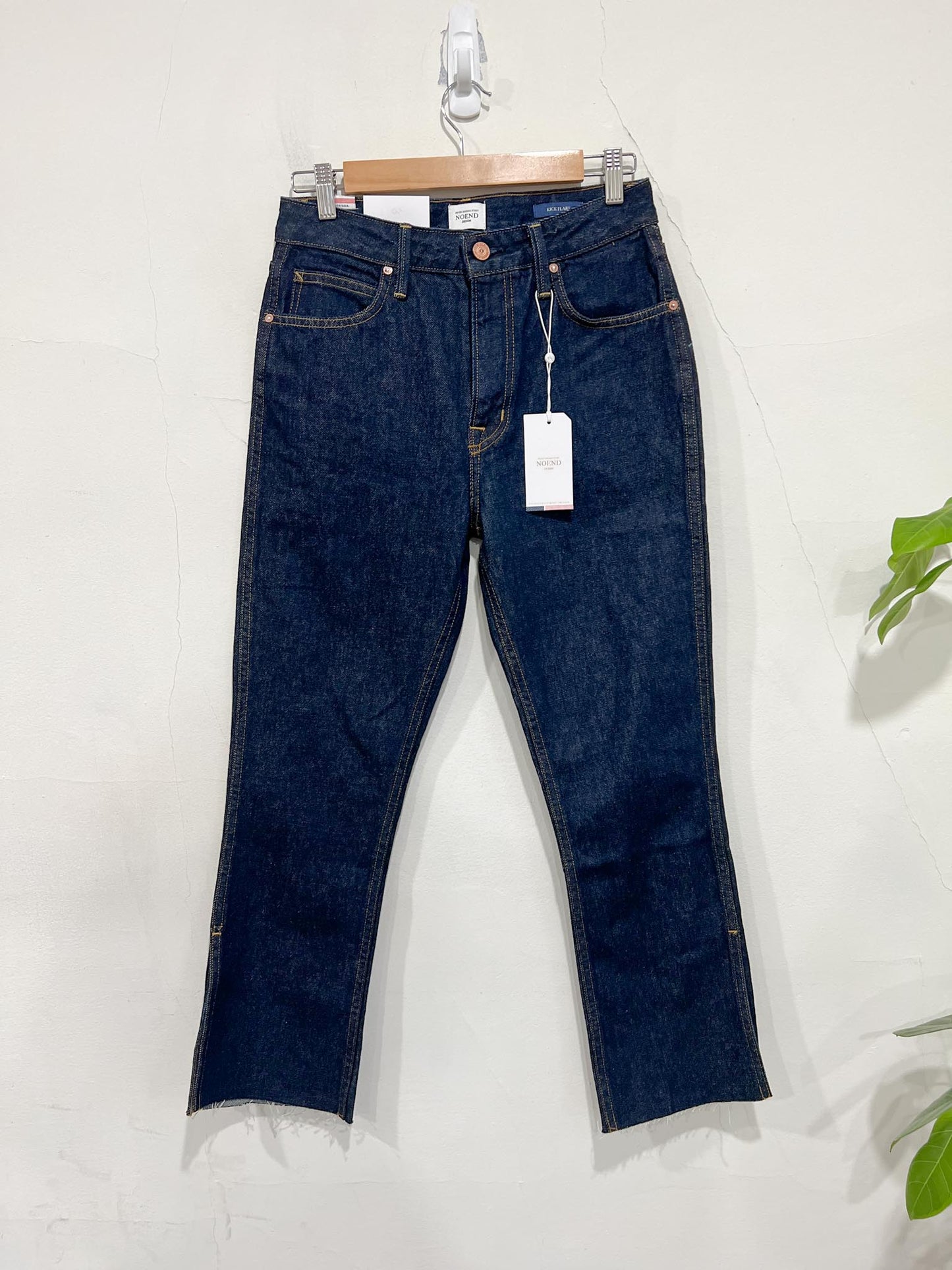 NOEND Denim "Farrah Cropped Flare Jeans in Dark Wash" NWT (Size 26)