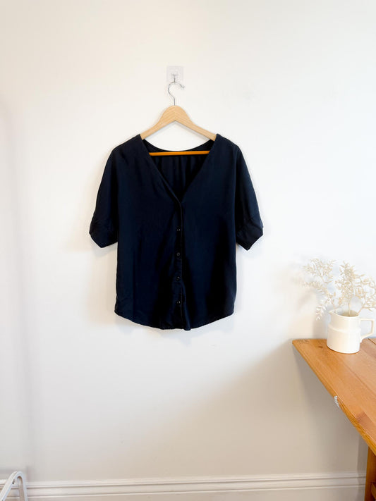 VETTA Slow Fashion "The Boyfriend Shirt in Navy" (Size L/XL)