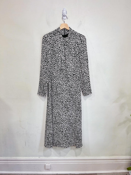 Judith & Charles Long Sleeve Midi Dress in Black/White Print (Size S/M)