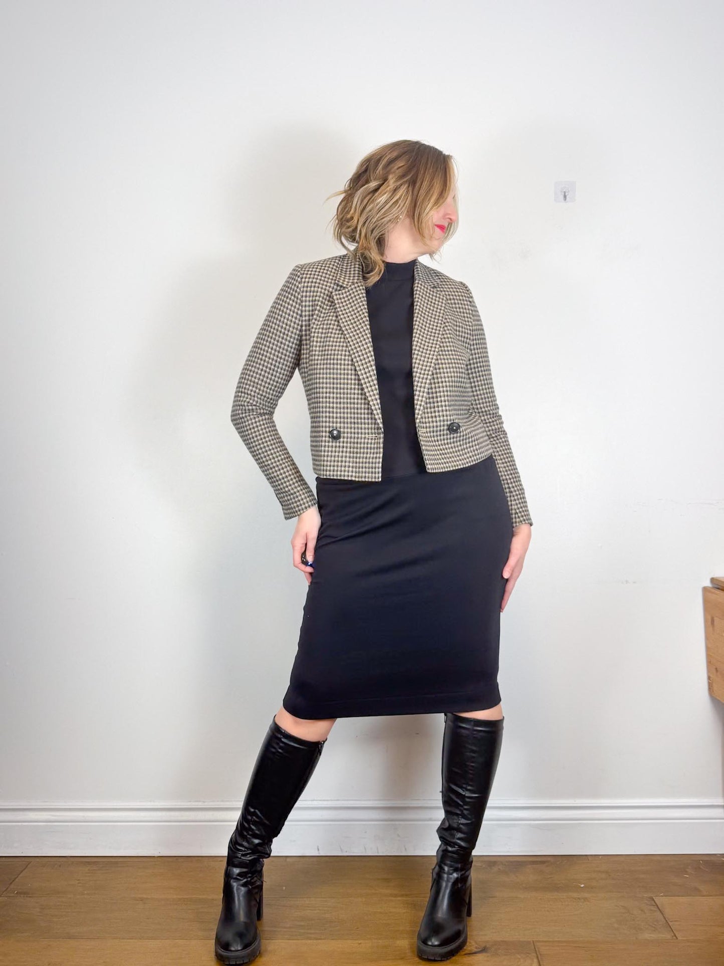 HOIBO Canadian Slow Fashion Long Sleeve Dress in Black (Size M/L)