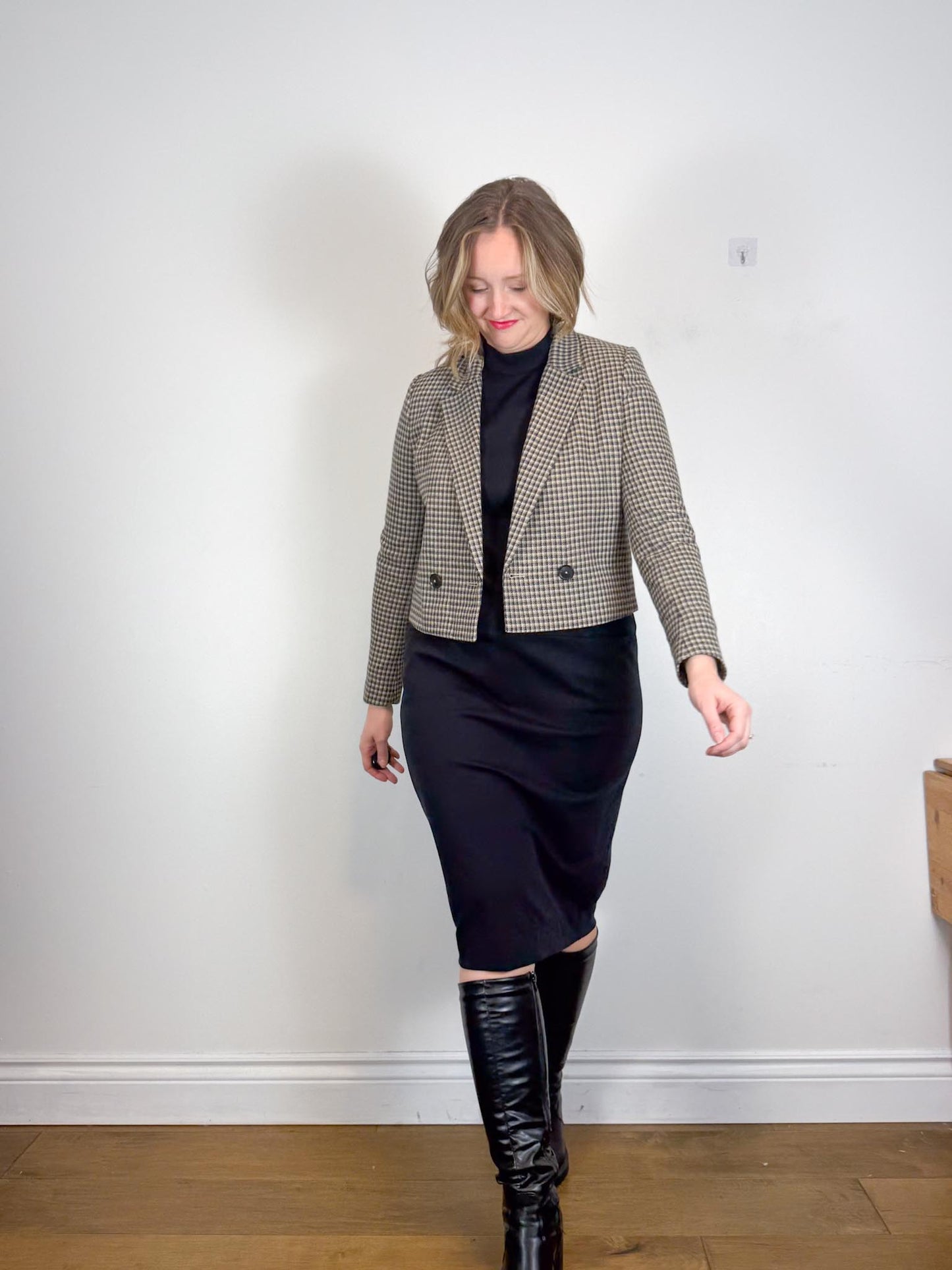 HOIBO Canadian Slow Fashion Long Sleeve Dress in Black (Size M/L)