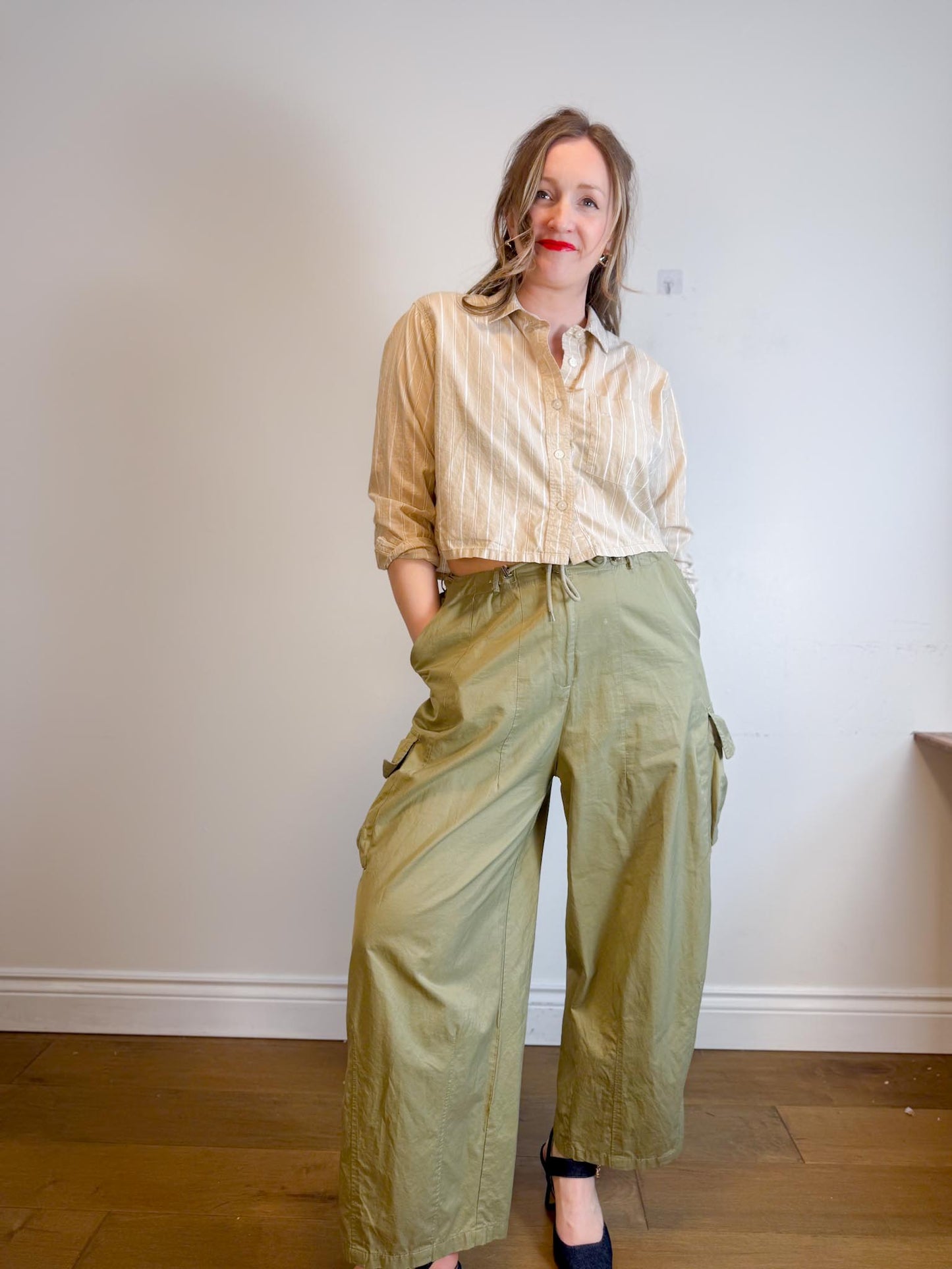 Everlane "The Way Short Shirt in Silky Cotton" in Beige/White Stripe (Size M/L)