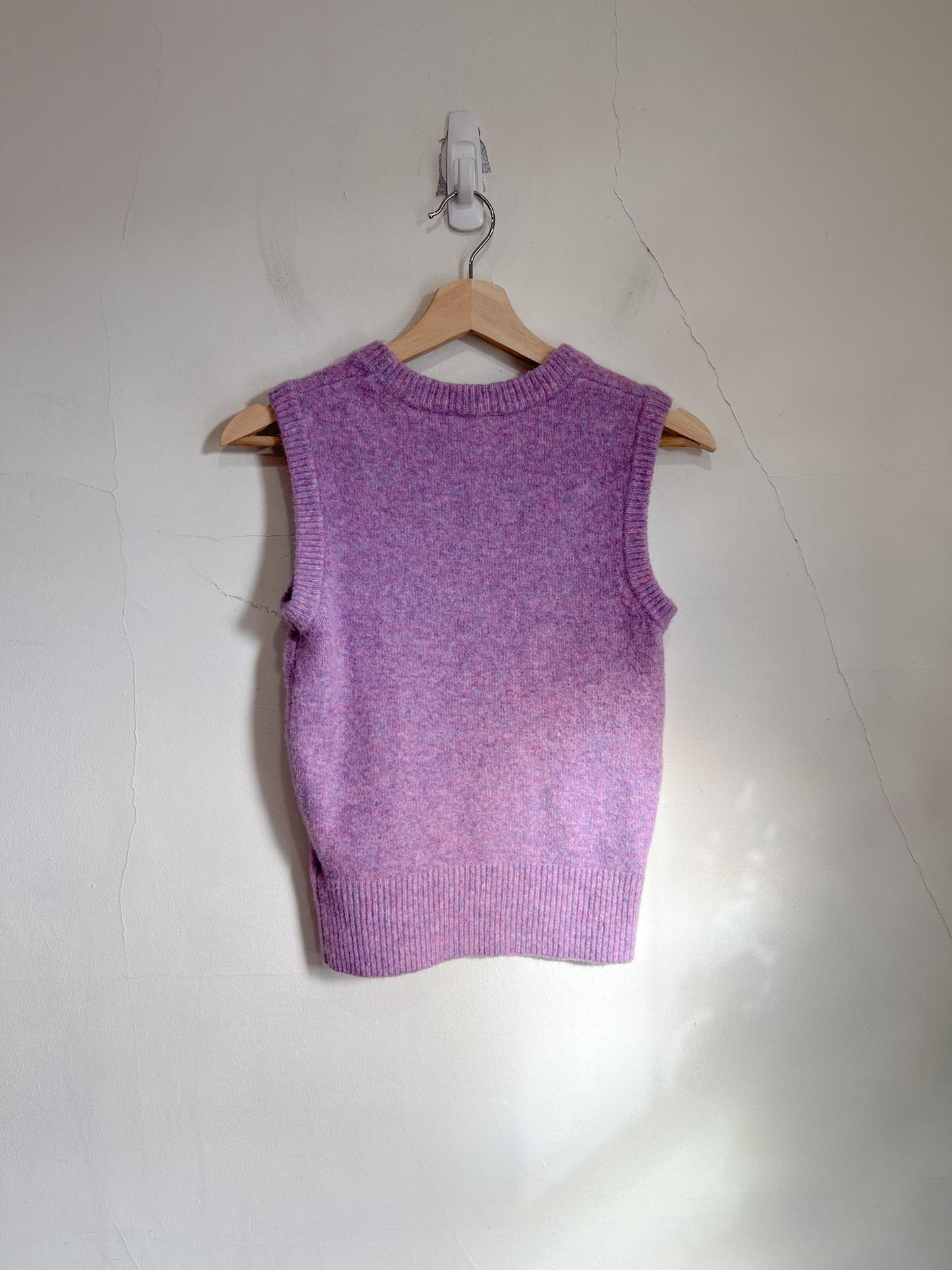 mbym "Fredrika Floral Embroidered Sweater Vest" in Purple (Size XS/S)