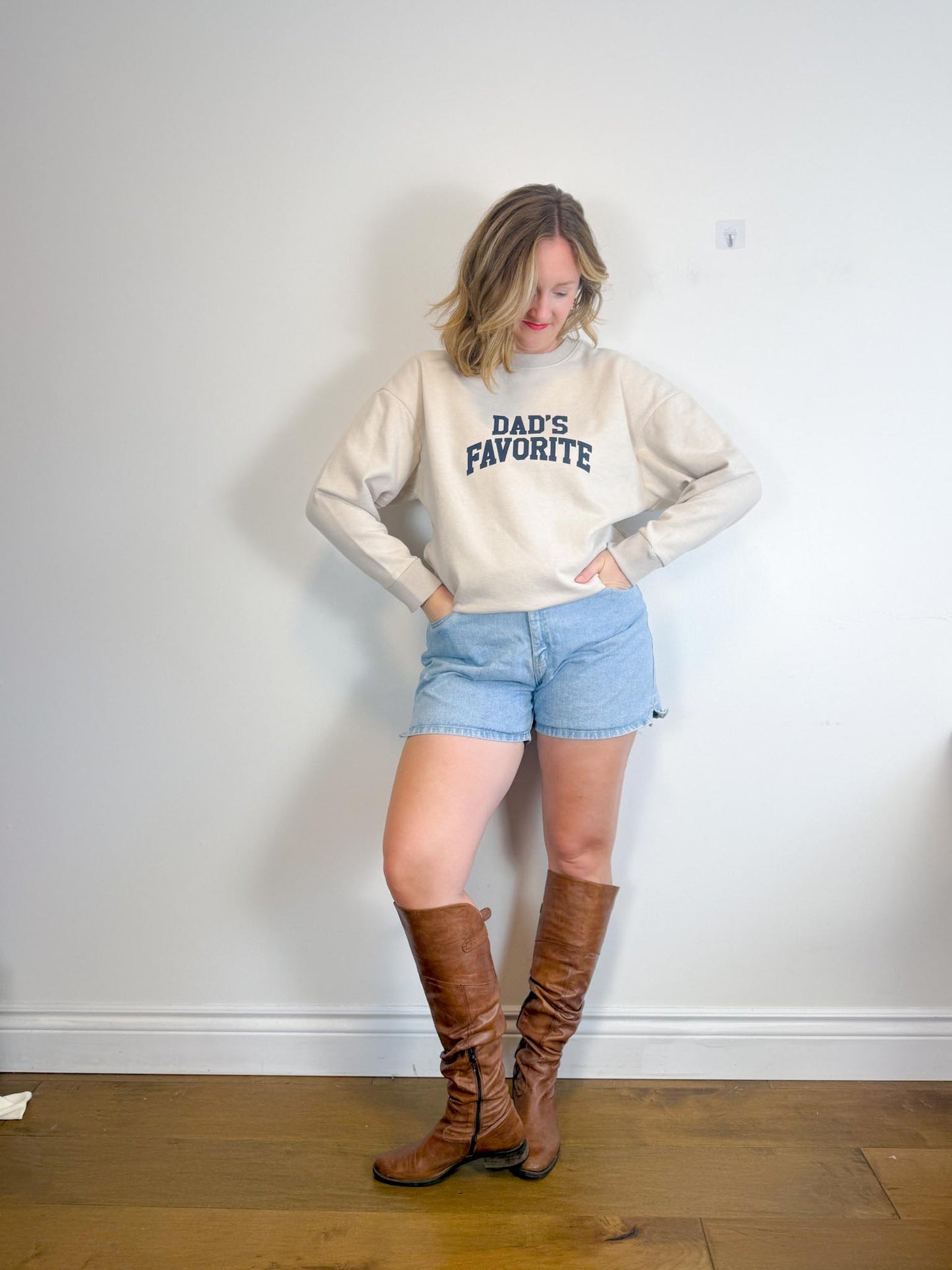 Favourite Daughter "Dad's Favourite Crewneck in Heather Oatmeal" (Size S/M)