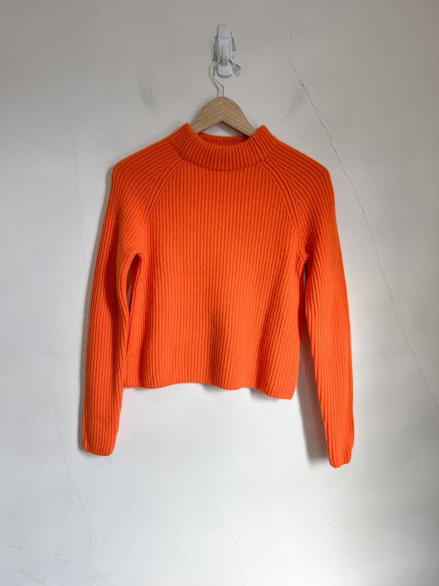 Banana Republic Cashmere Crewneck in Orange (Size XS/S)