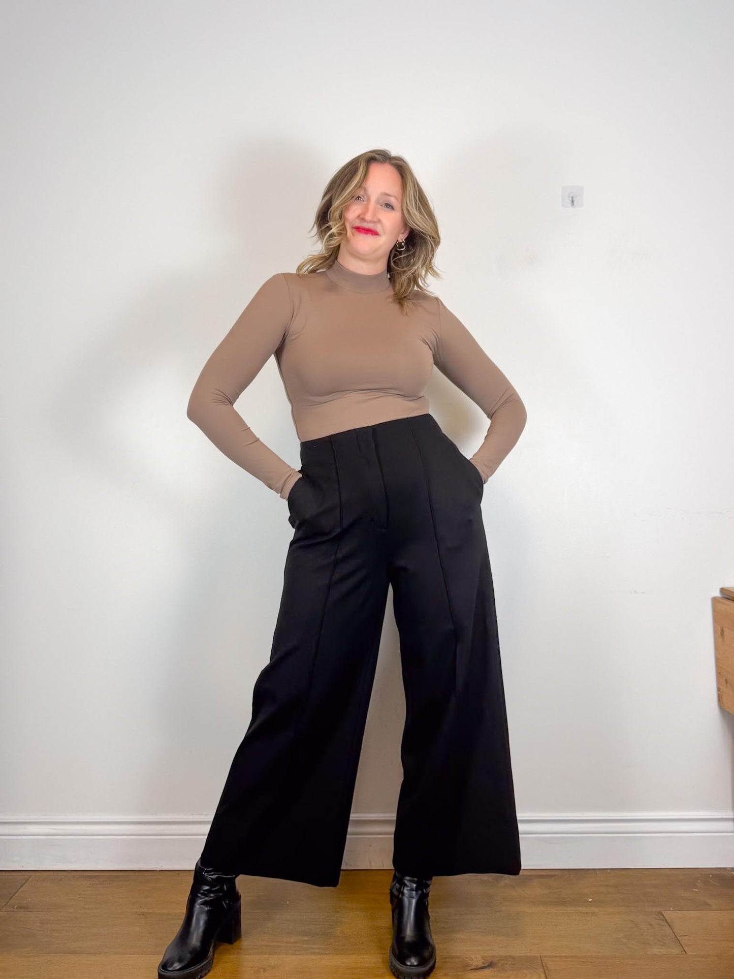 DOROTHEE SCHUMACHER Designer "EMOTIONAL ESSENCE Wide Leg Trousers in Black" (Size XL)