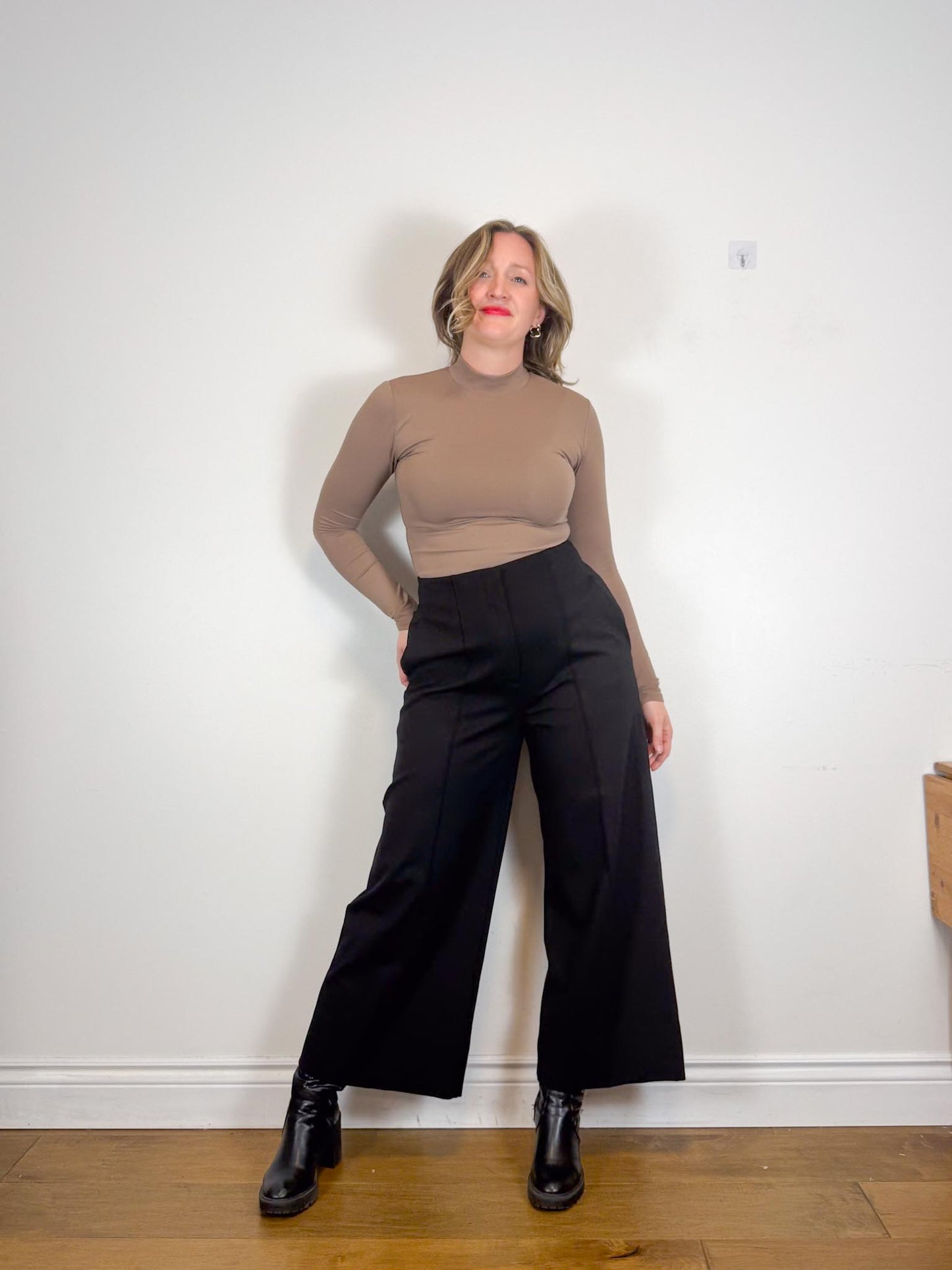 DOROTHEE SCHUMACHER Designer "EMOTIONAL ESSENCE Wide Leg Trousers in Black" (Size XL)