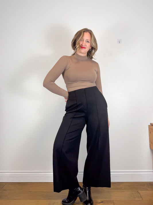 DOROTHEE SCHUMACHER Designer "EMOTIONAL ESSENCE Wide Leg Trousers in Black" (Size XL)
