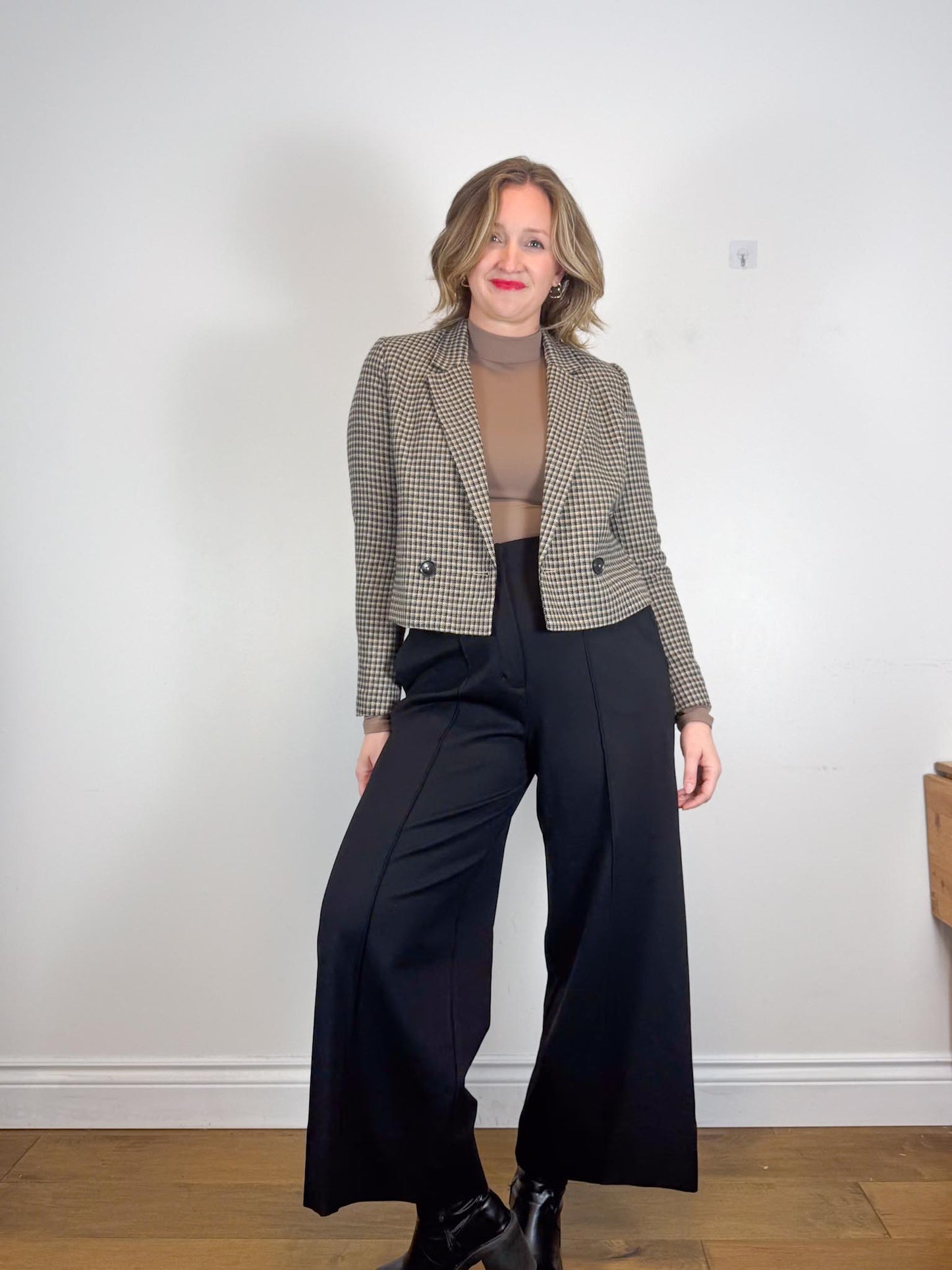 DOROTHEE SCHUMACHER Designer "EMOTIONAL ESSENCE Wide Leg Trousers in Black" (Size XL)