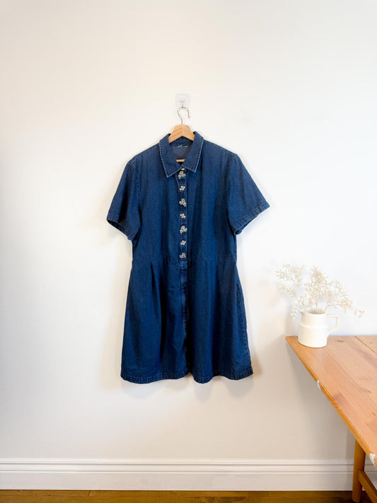Vintage Denim Dress with Embroidered Daises (Size XL)