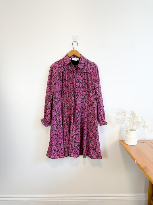 SELECTED FEMME "Curve Shirt Dress in Pink Floral" (Size M/L)