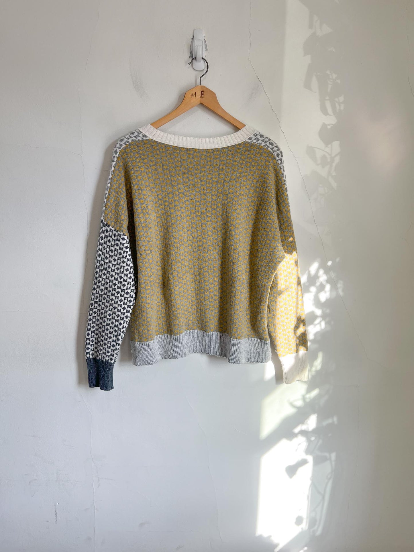 Zaket & Plover Geometric Print Sweater in Grey/Cream/Mustard (Size L)