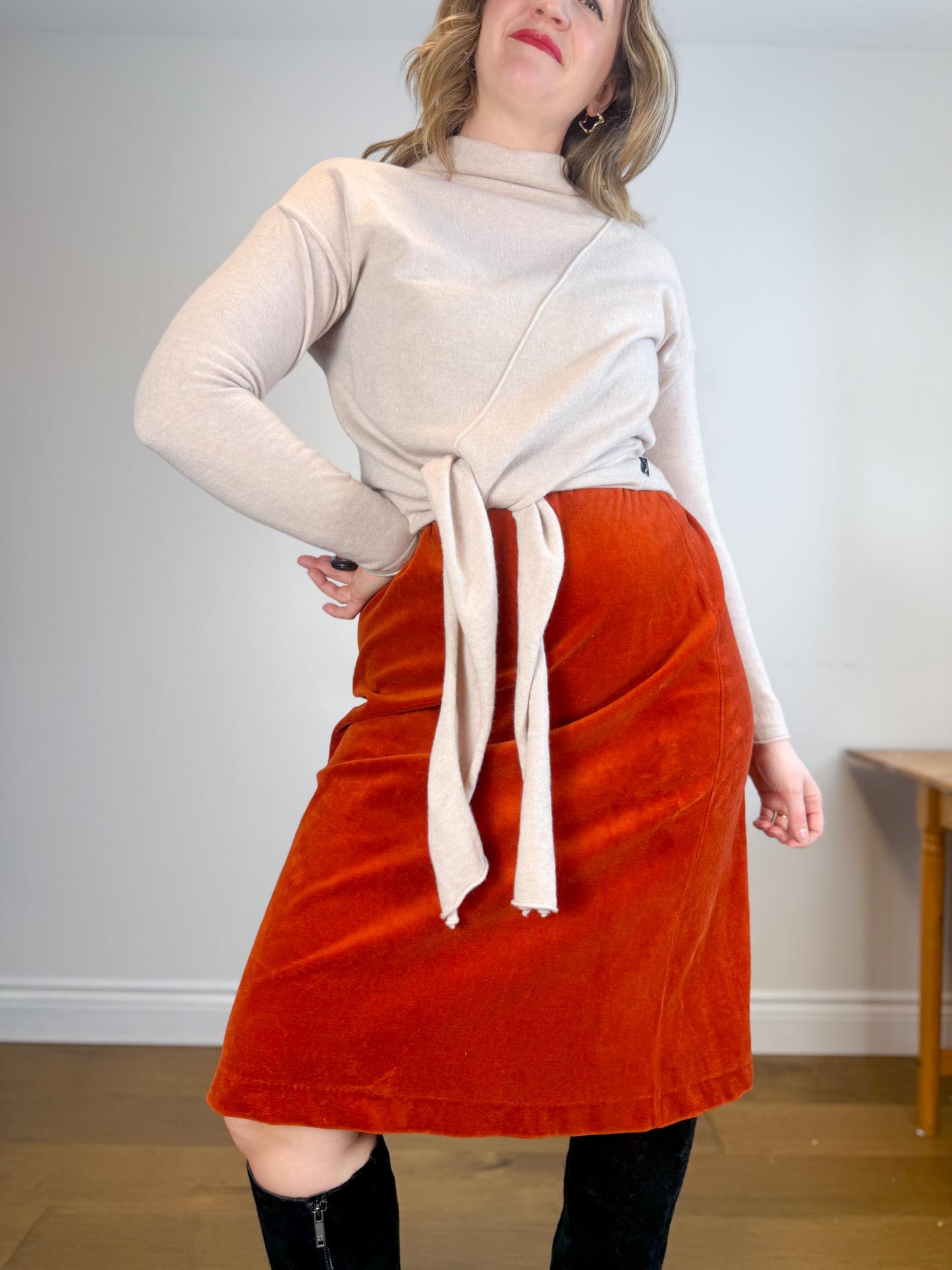 HOLEBROOK SWEDEN Sustainable Merino Wool Sweater in Oyster (Size M)